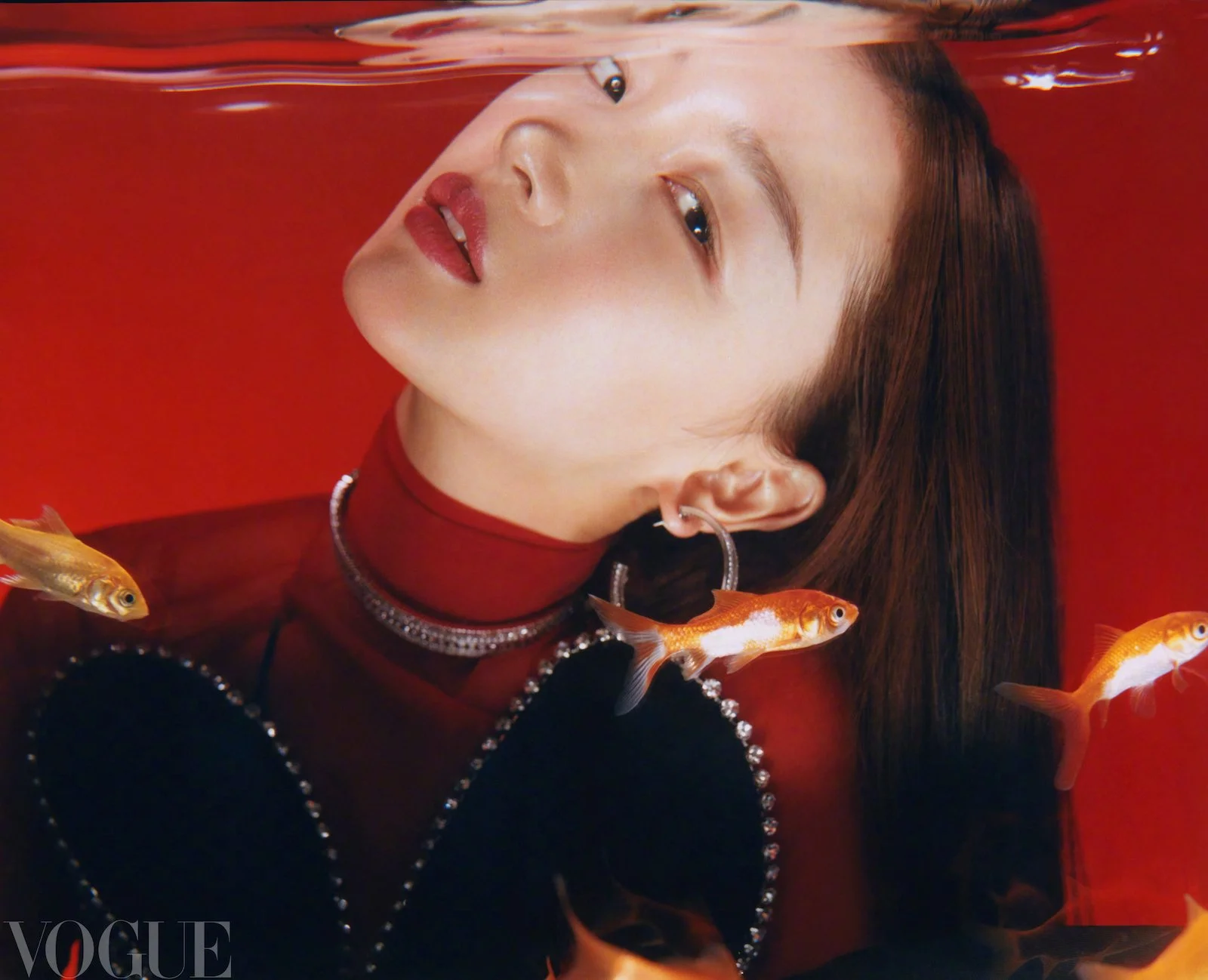 Dongyu-Zhou-by-Dan-Beleiu-Vogue-China-June-2023-00007.jpeg