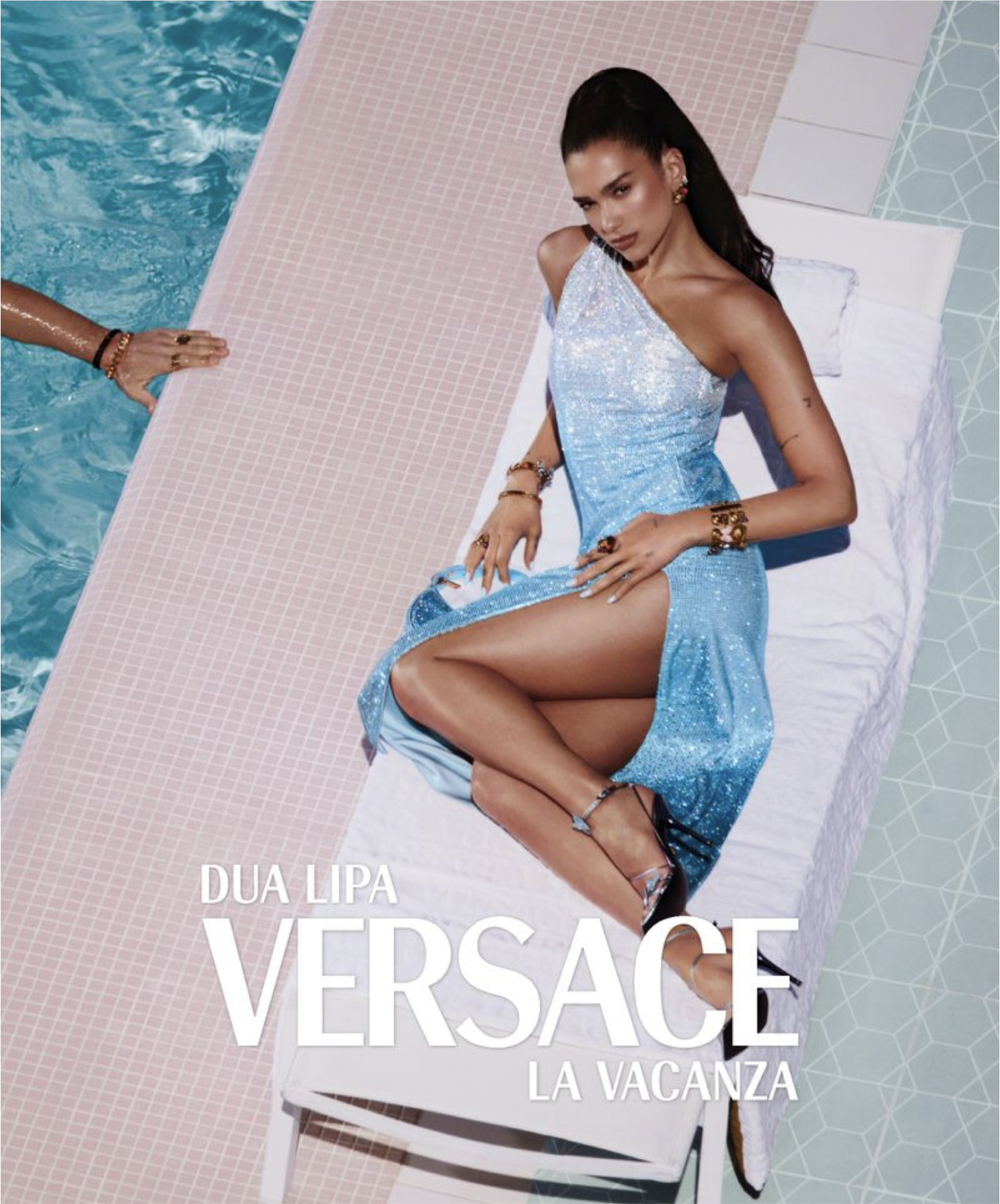Versace-Pre-Fall-2023-Cannes-May-23-Dua-Lipa-Ads-.jpeg00010.jpg