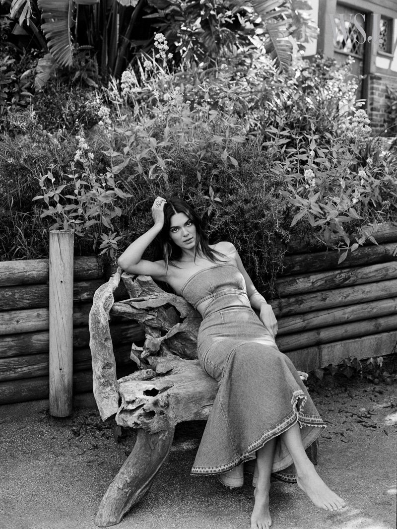 Kendall-Jenner-by-Sean-Thomas-WSJ-Magazine-Summer-2023-00020.jpg