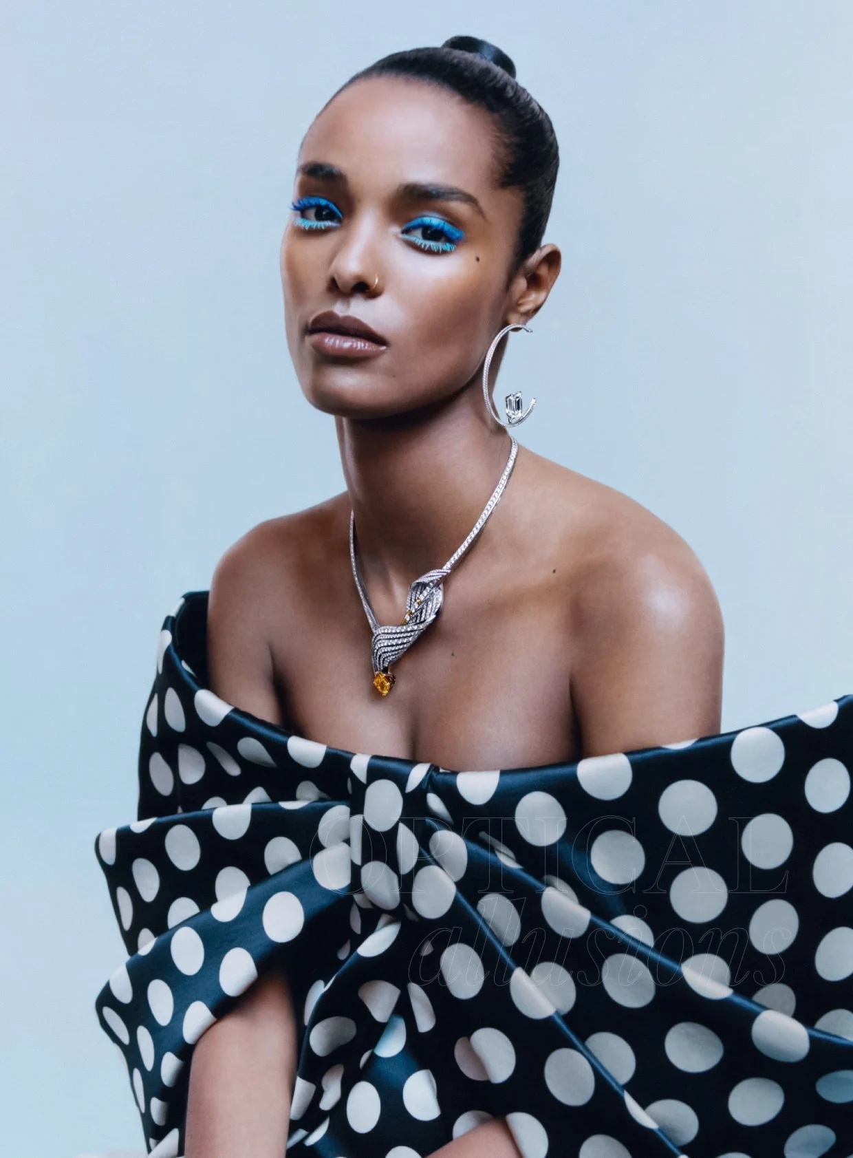 Eddie Wrey-Optical-Illusions-Vogue-UK-July-2023-00004.jpeg