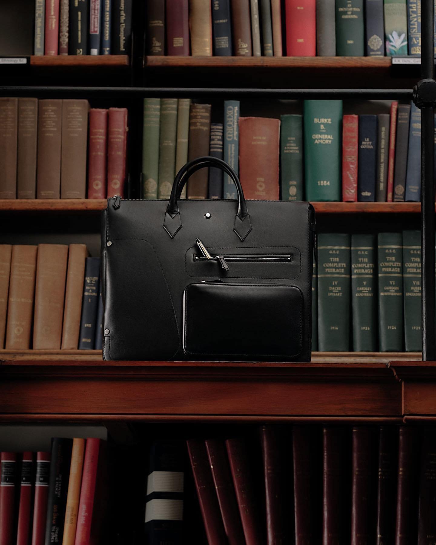 Montblanc =Library-Spirit-2023-Campaign-by-Mariano-Vivanco-00003.jpg