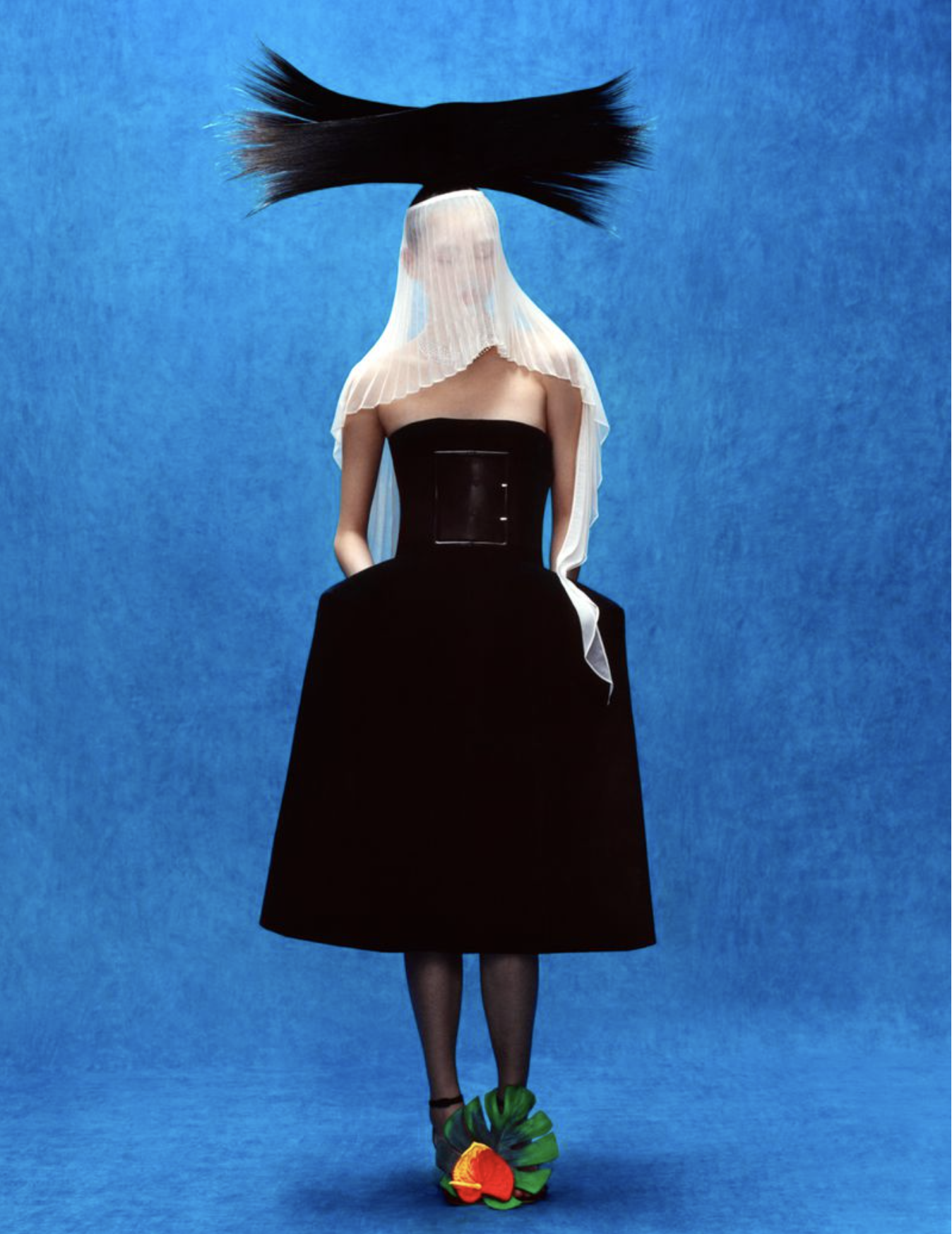 Haute-Curves-by-Jenny-Brough-W-Magazine-China-00002.png