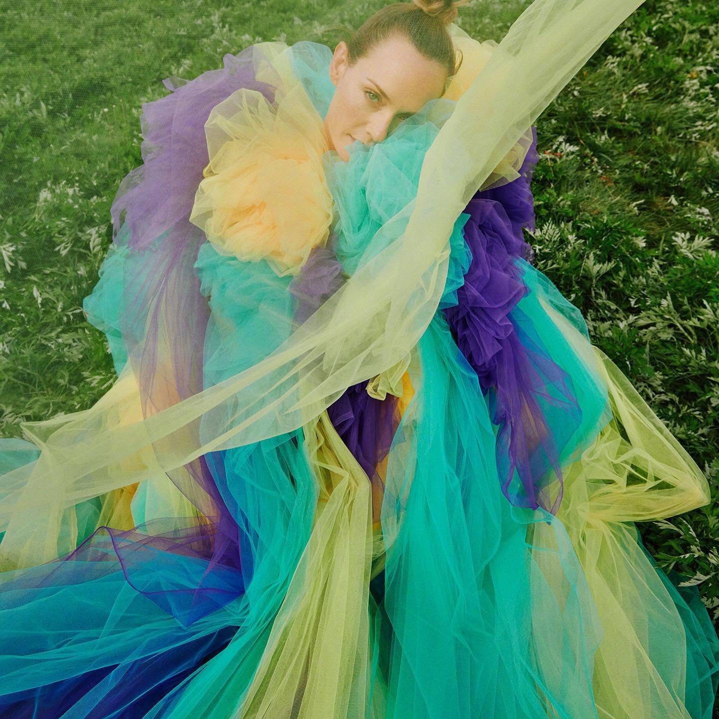 Vogue-China-July-2023-Sustainable-Fashion-Cass-Bird-00016.jpg