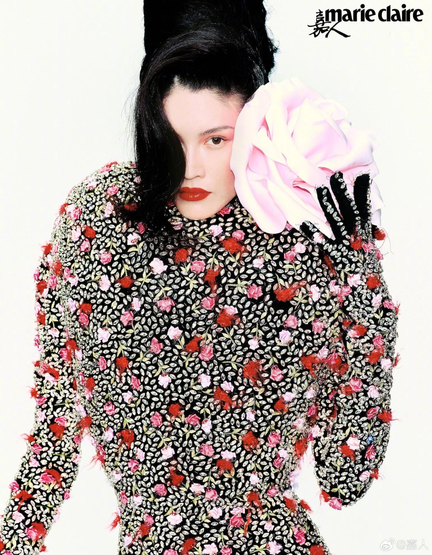 Su-He-by-Nick-Yang-marie-Claire-China-August-2023-00006.jpeg