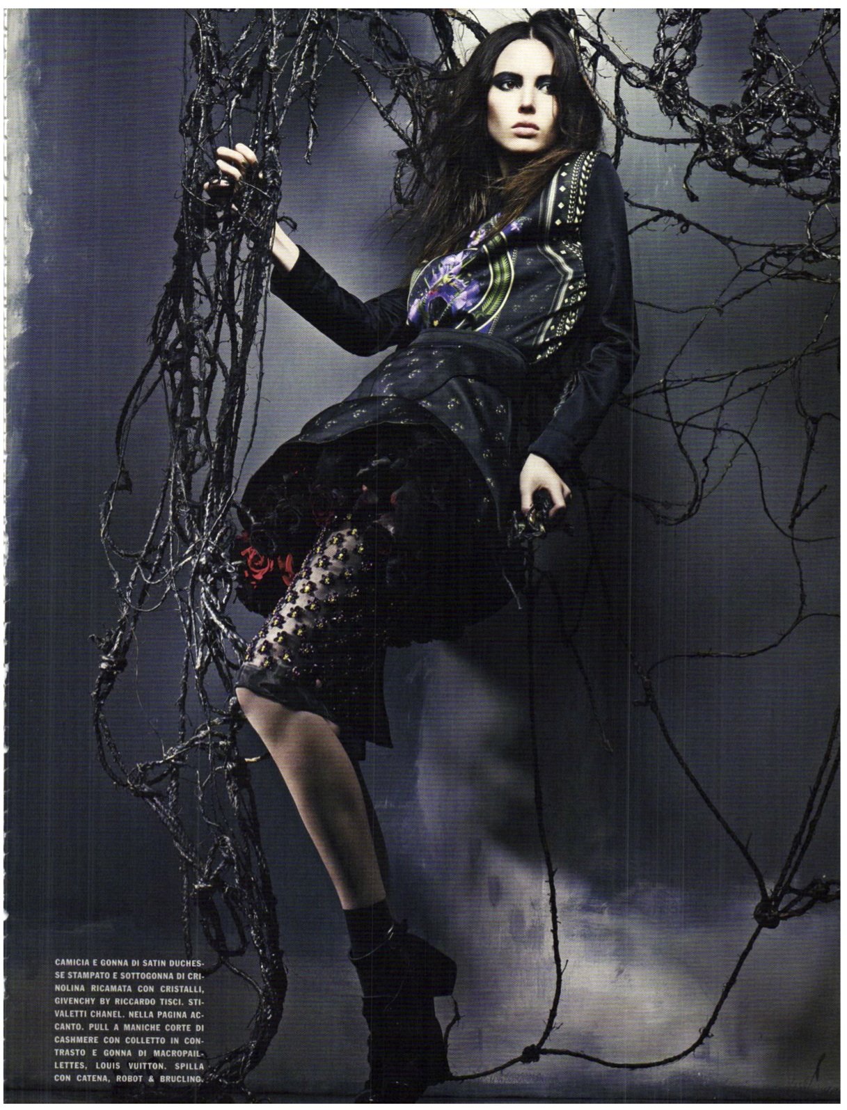 Chic-Gothic-Craig-McDean-Vogue-Italia-Sept-2011-00008.jpeg