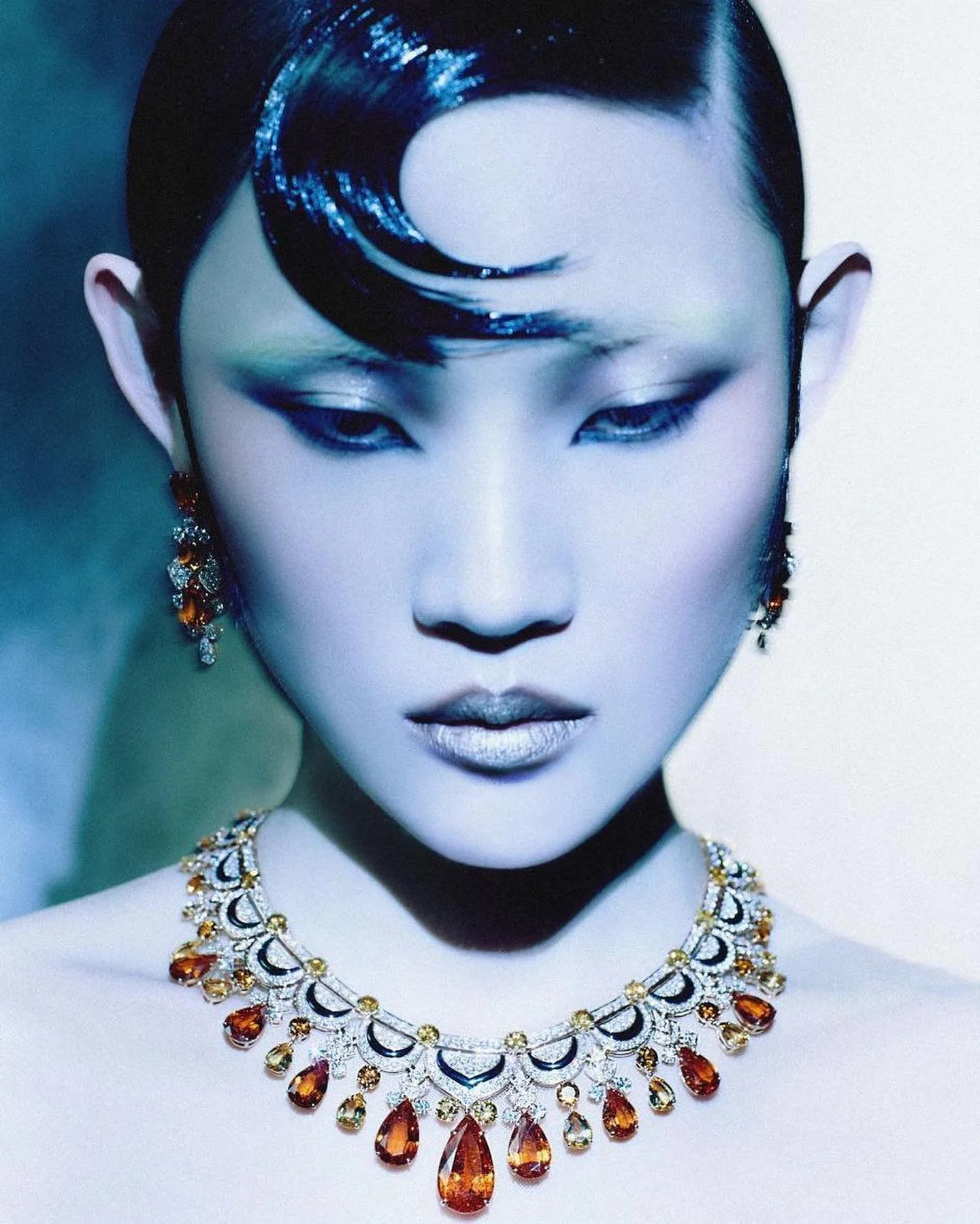 Bohdan-Bohdanov-BVLGARI-Mediterranea-Vogue-Taiwan-July-2023-00003.jpg
