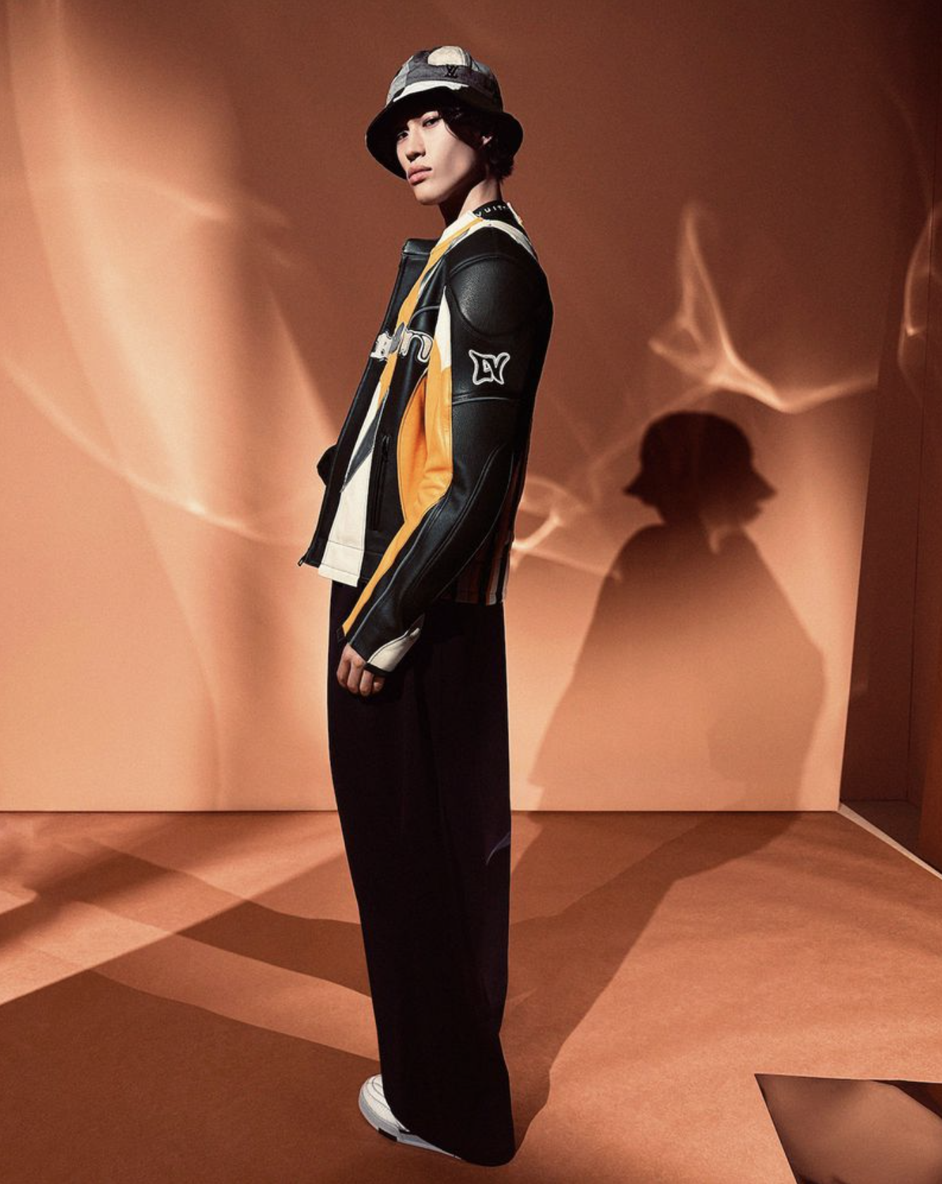 Louis-Vuitton-Mens-FW-2023-Campaign-Images-00001.png