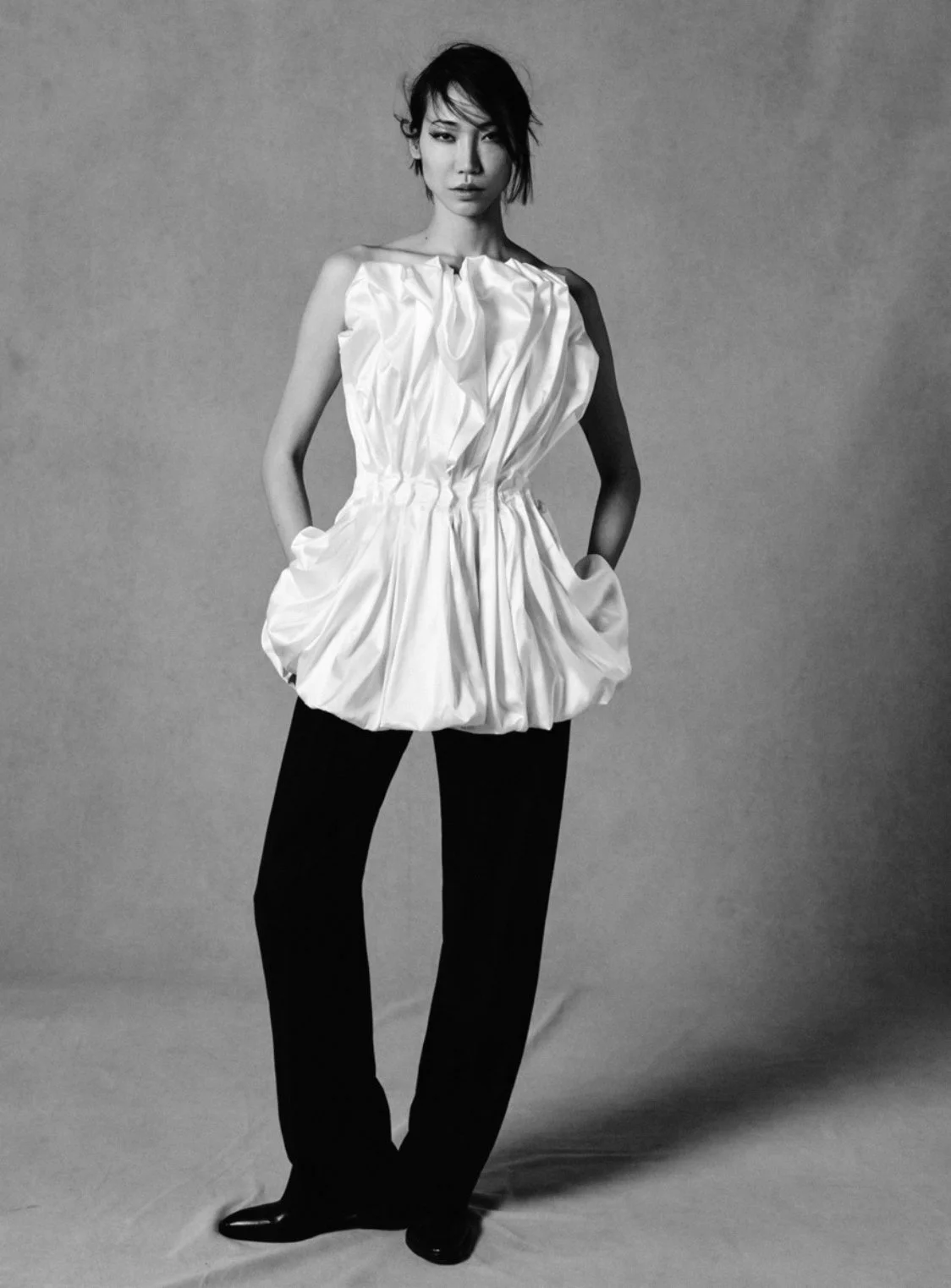 Soo-Joo-Park-by-Boo-George-Harpers'Bazaar-UK-September-2023-00006.jpeg