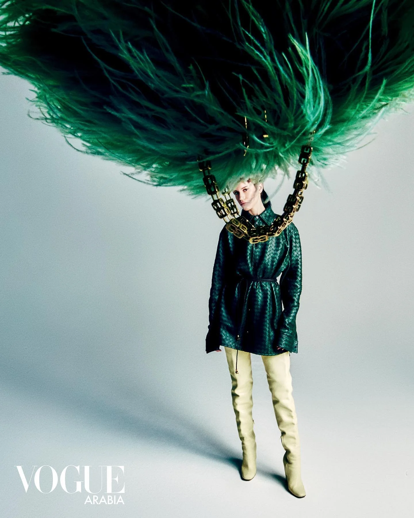 Vogue-Arabia-July-2023-Bigger-the-Better-9.jpg