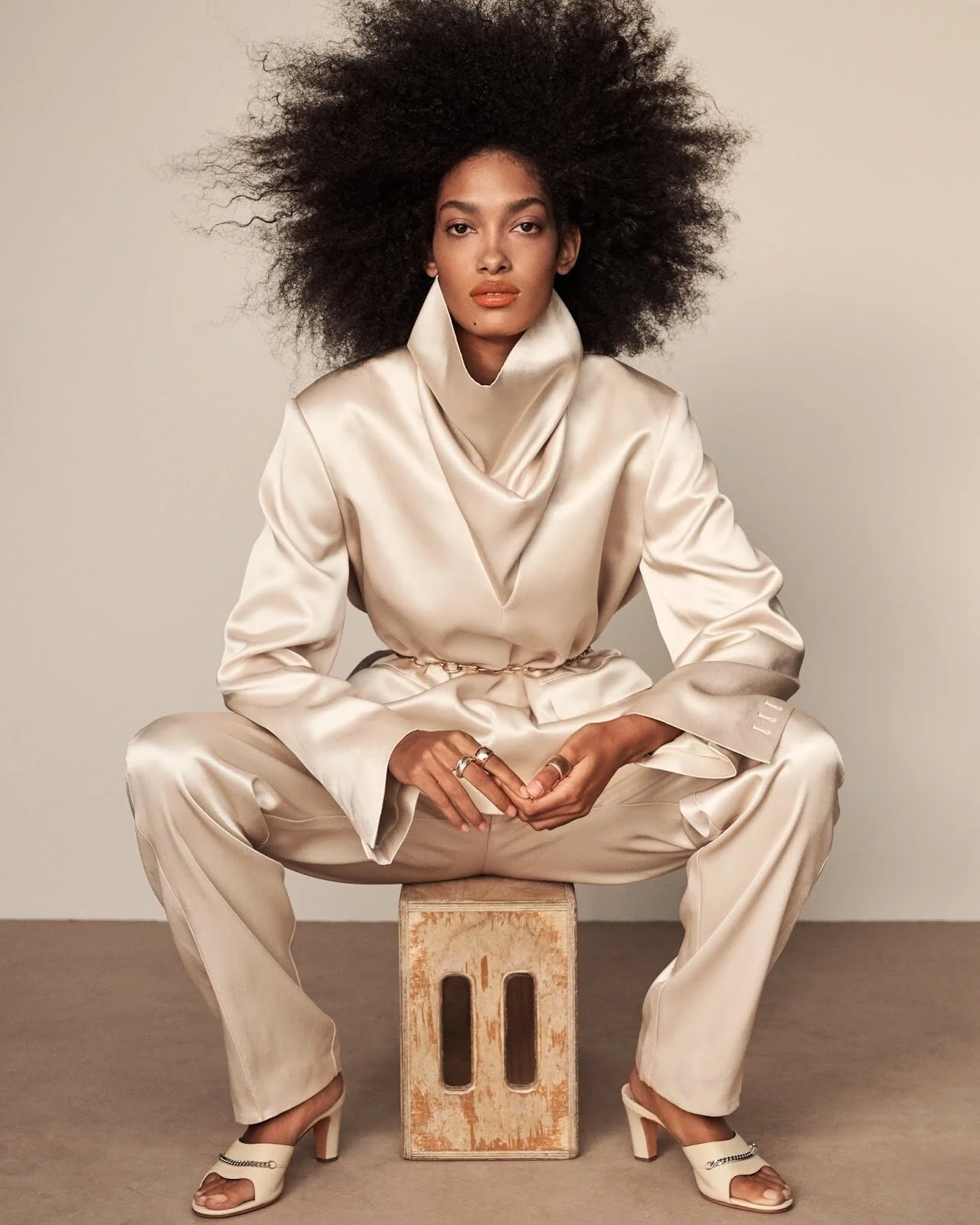 Alexandra Nataf Captures Marlee Bell in Neutral Elegance with Attitude for Unconditional #9