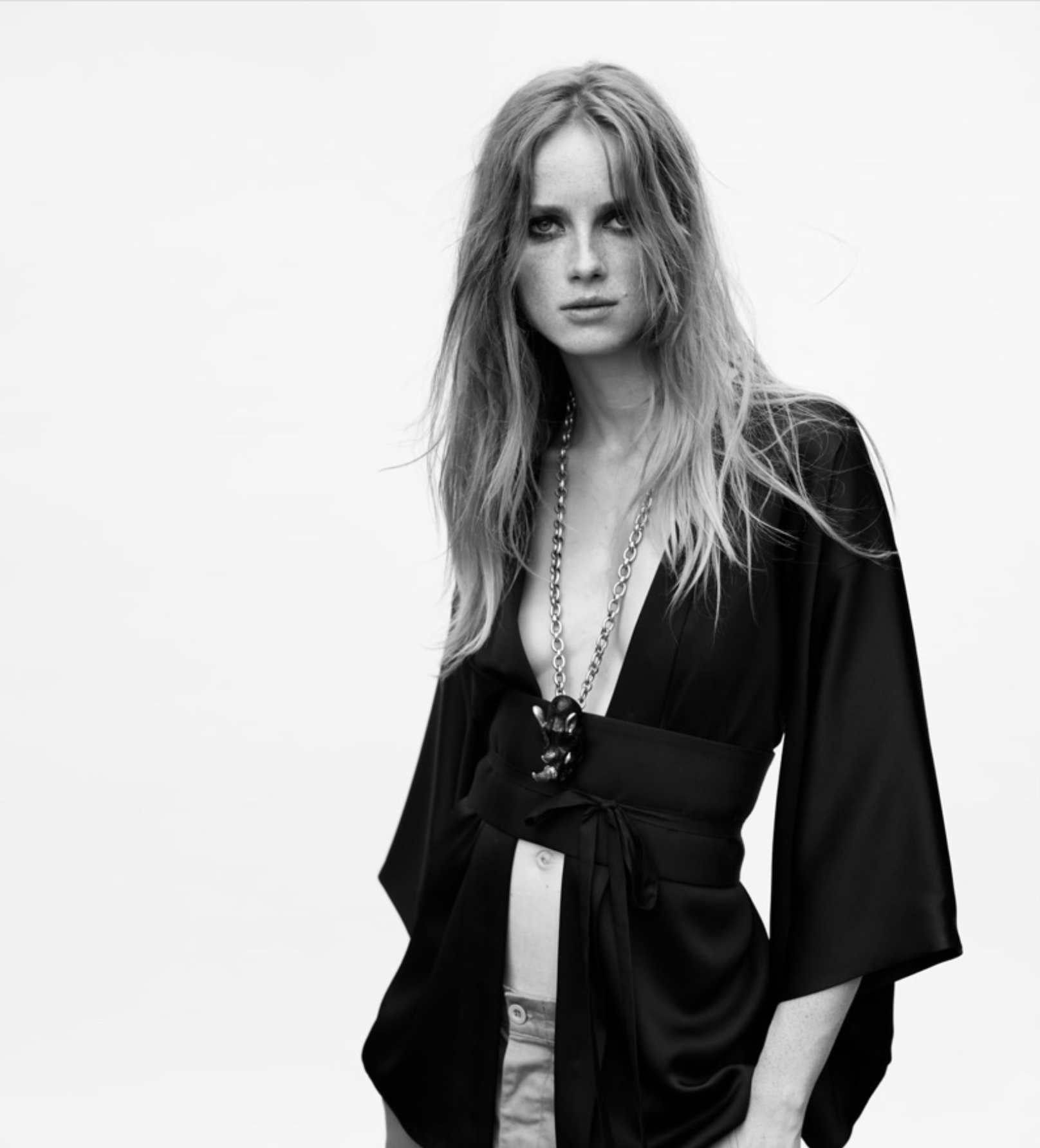 Zara-13-Pieces-by-Mario-Sorrenti-August-2023-13.png