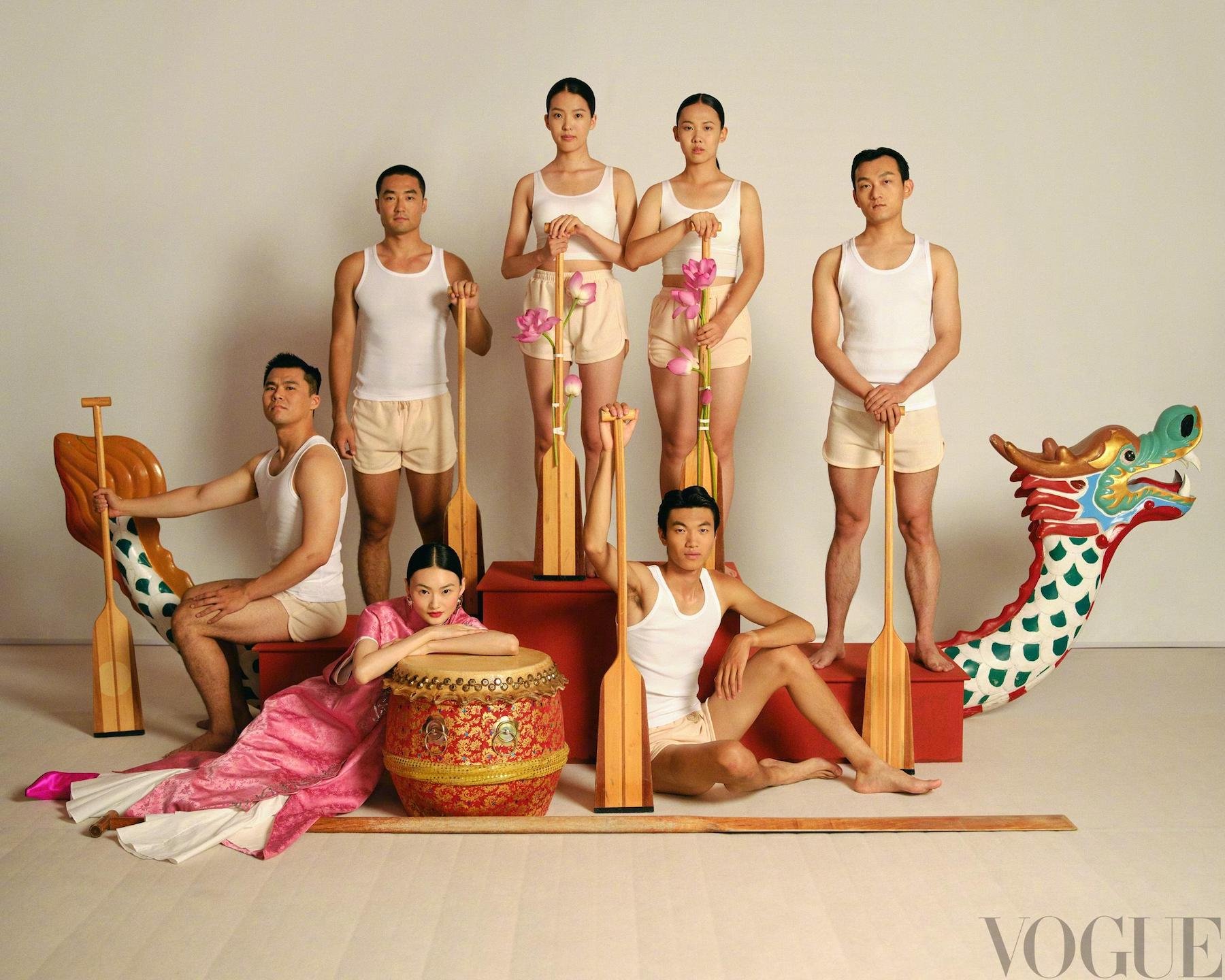1-He-Cong-by-Leslie-Zhang-Vogue-China-September-2023-7.jpeg
