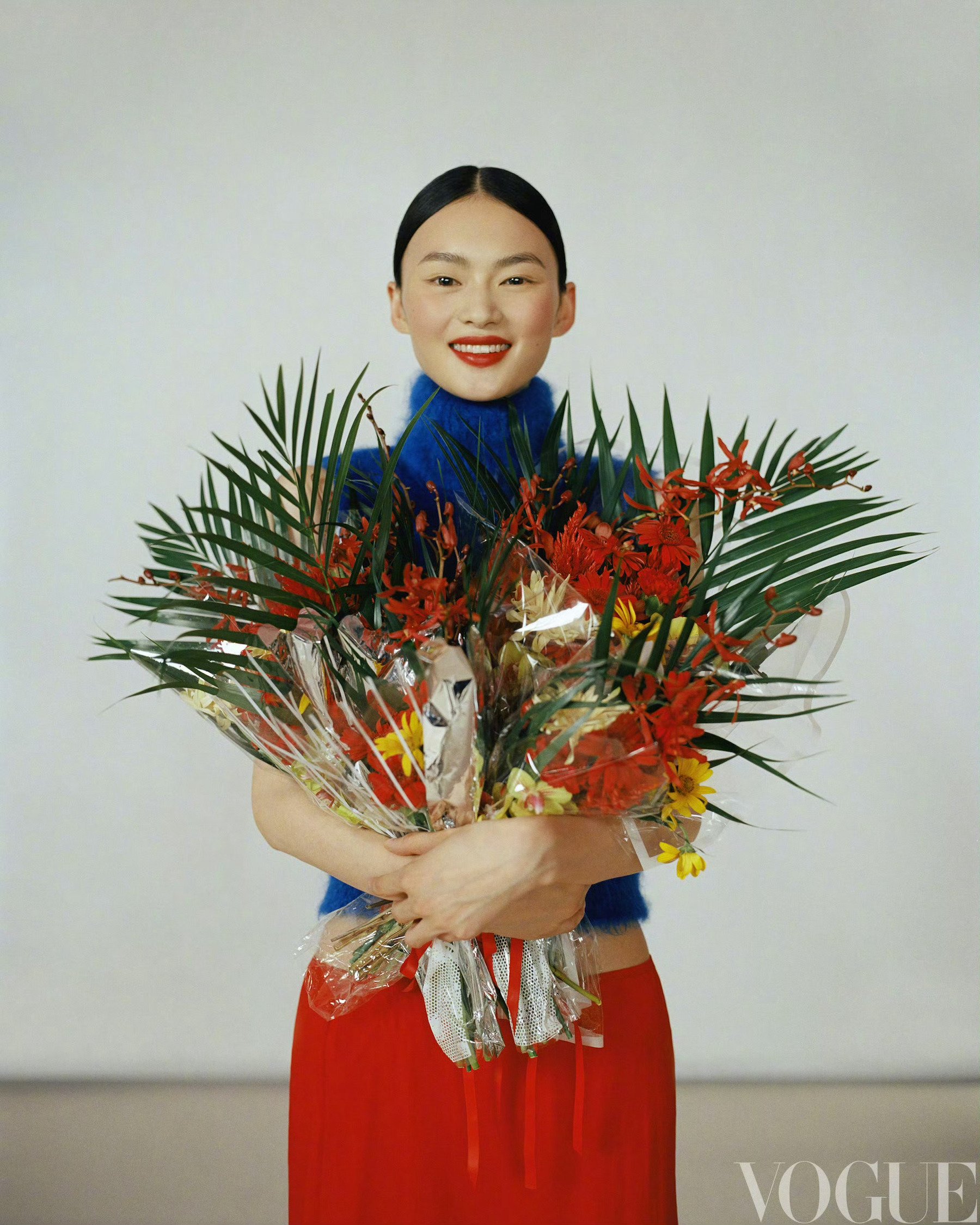 He-Cong-by-Leslie-Zhang-Vogue-China-September-2023-9.jpeg