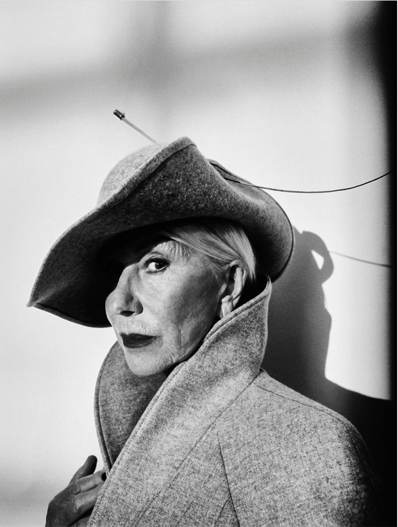 Helen-Mirren-by-Nick-Thompson-DuJour-September-2023-4.png