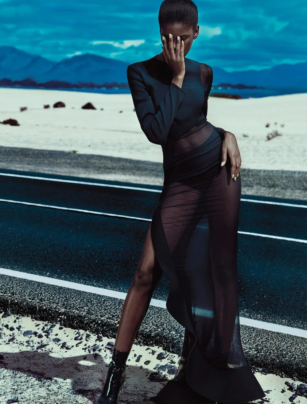 Amilna-Estevao-by-Txema-Yeste-numero-169-december-january-2015-16-3.jpeg