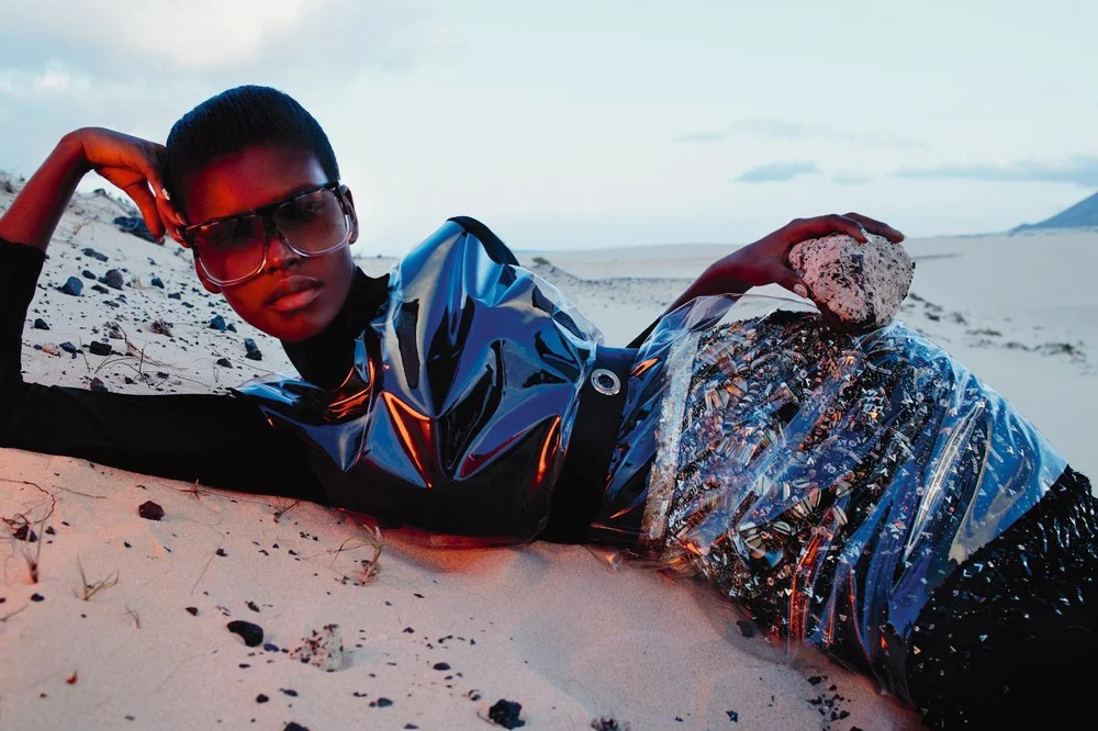 Amilna-Estevao-by-Txema-Yeste-numero-169-december-january-2015-16-5.jpeg
