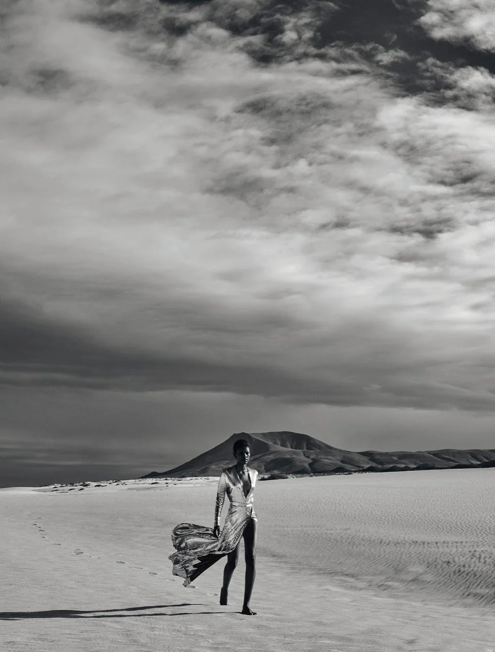 Amilna-Estevao-by-Txema-Yeste-numero-169-december-january-2015-16-11.jpeg