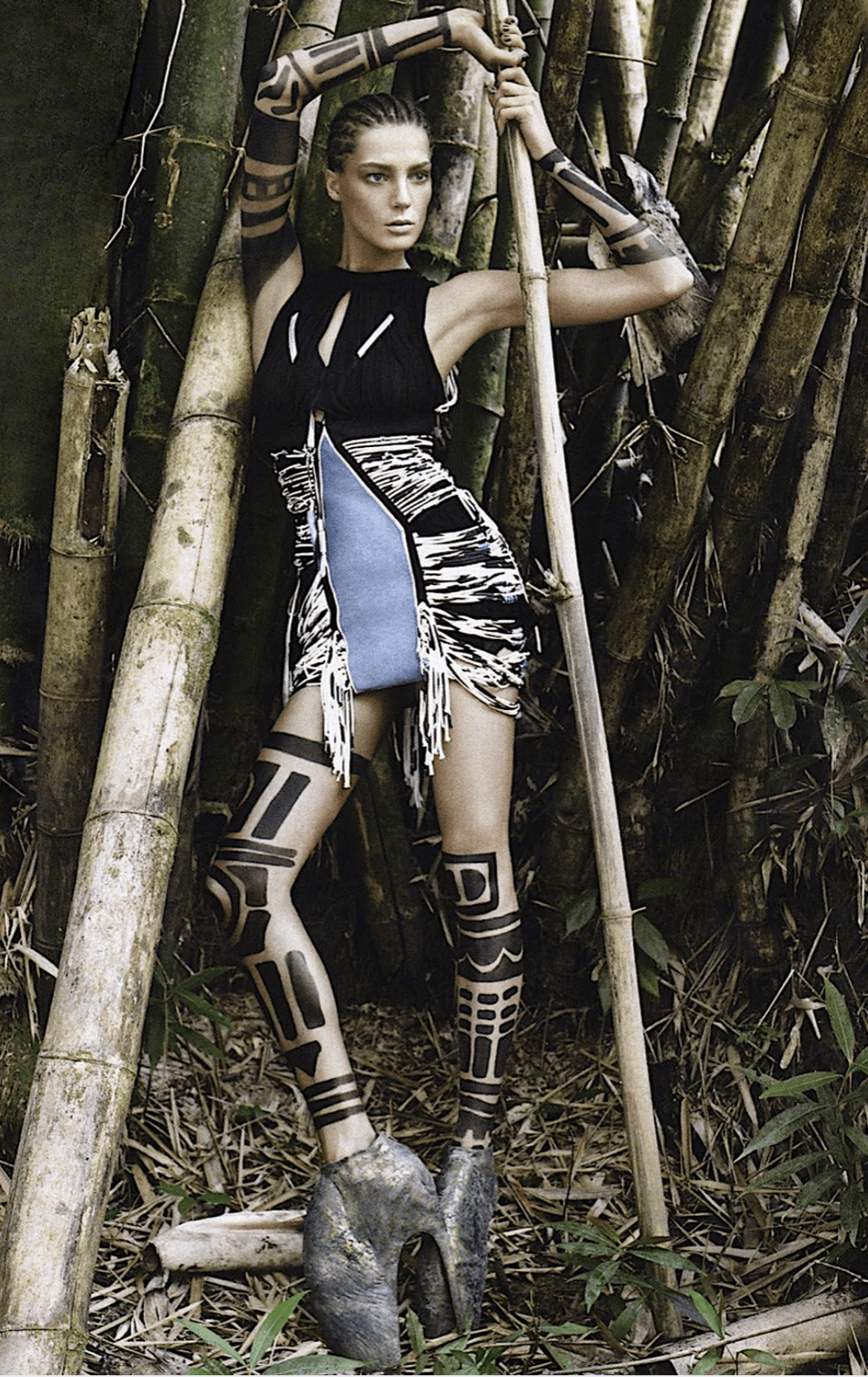 Daria-Werbowy-by-David-Sims-Vogue-US-March-2010-1.png