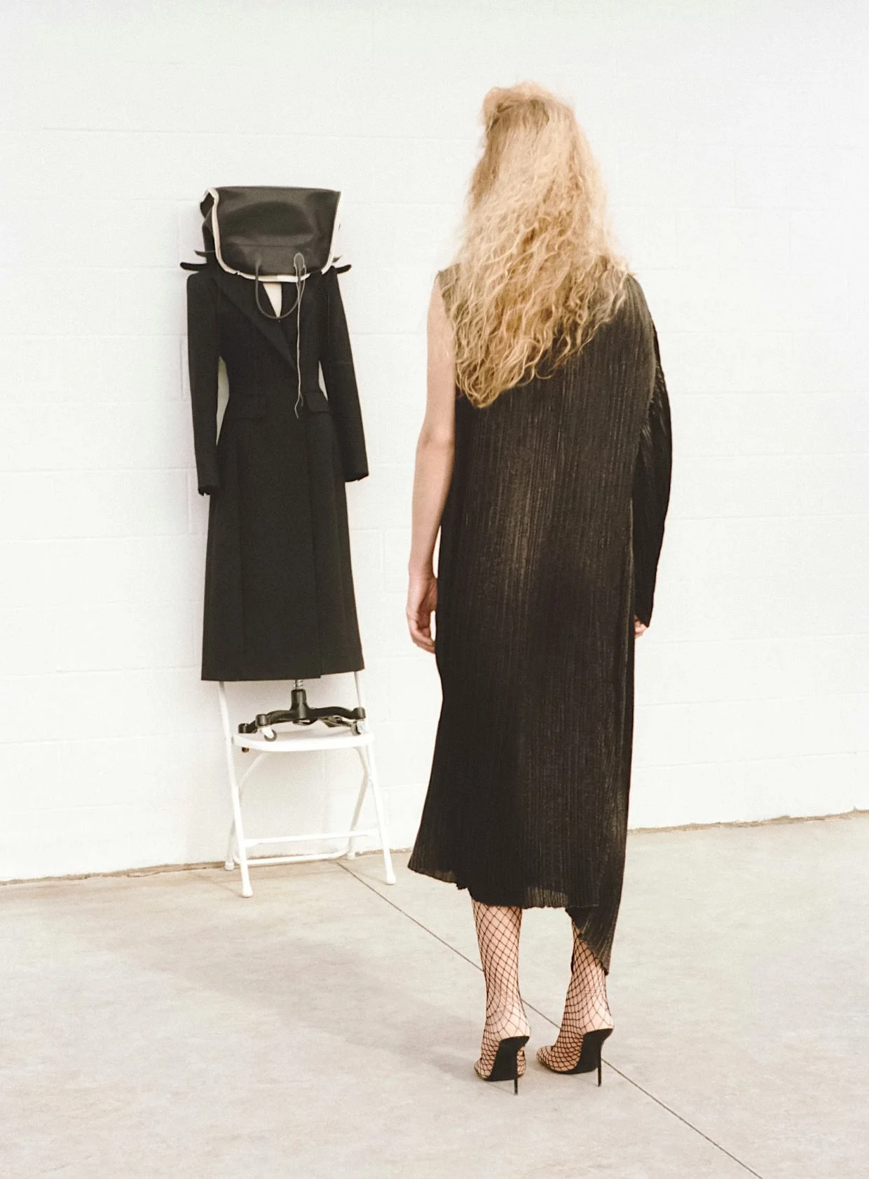 Raquel-Zimmermann-by-Mark-Borthwick-Voogue-Espana-October-2023-3.jpeg