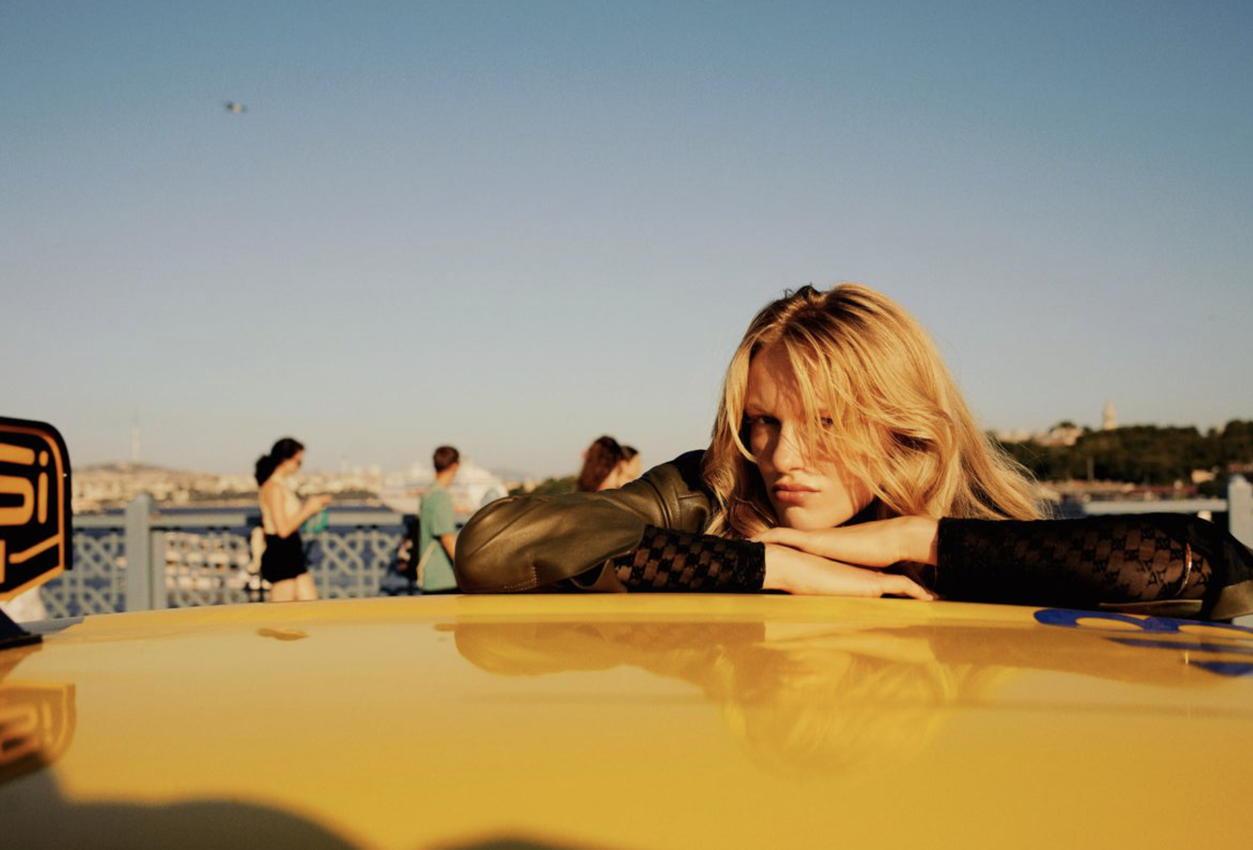 Lena-Werner-by-Can-Buyukkalkan-Vogue-Turkey-October-2023-4.png