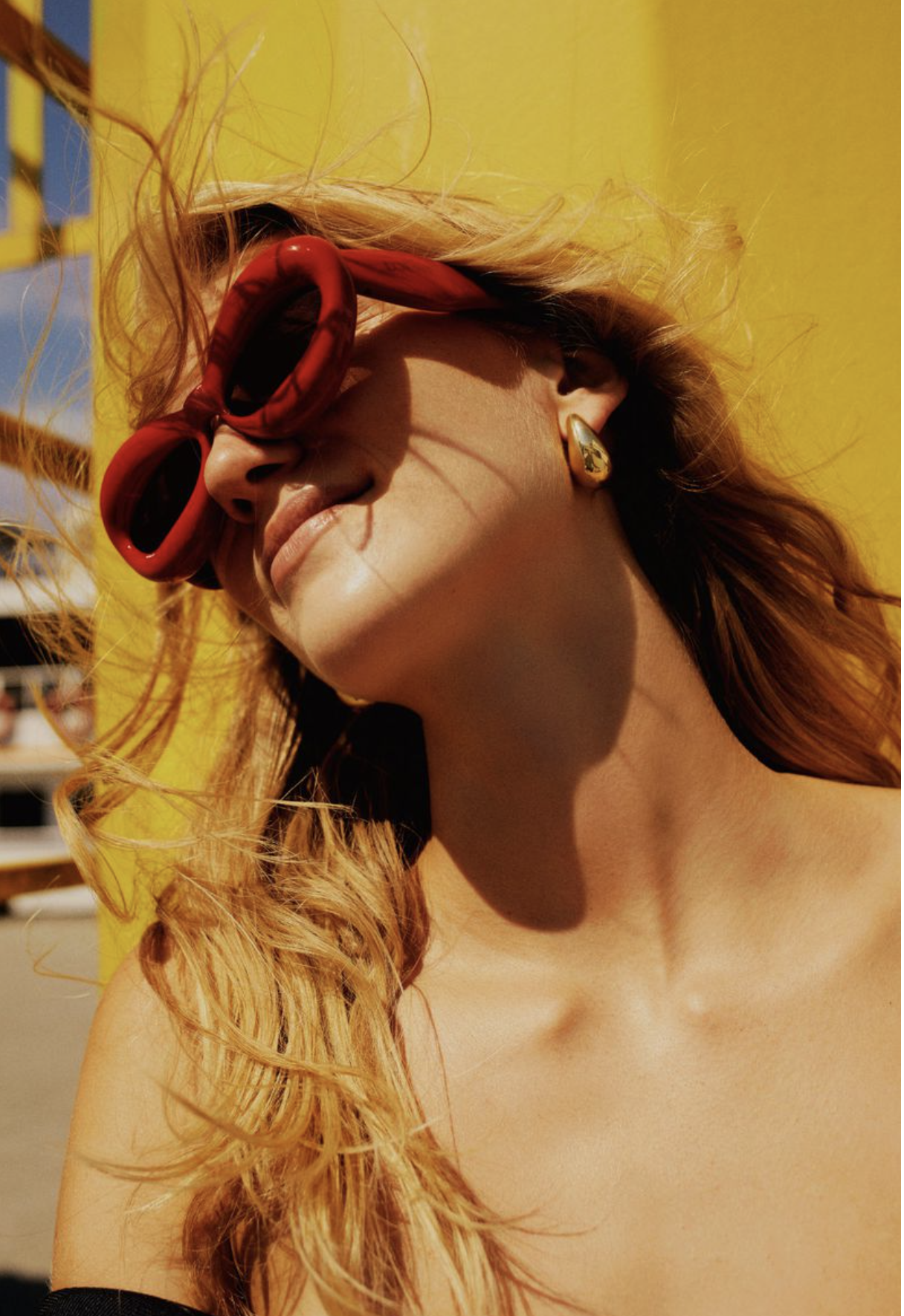 Lena-Werner-by-Can-Buyukkalkan-Vogue-Turkey-October-2023-5.png
