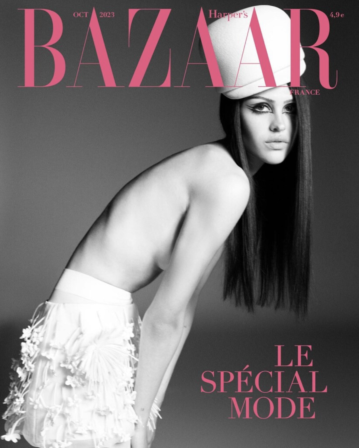 Amelia-Gray-by-Karim-Sadli-Harper's-Bazaar-France-October-2023-23.jpg
