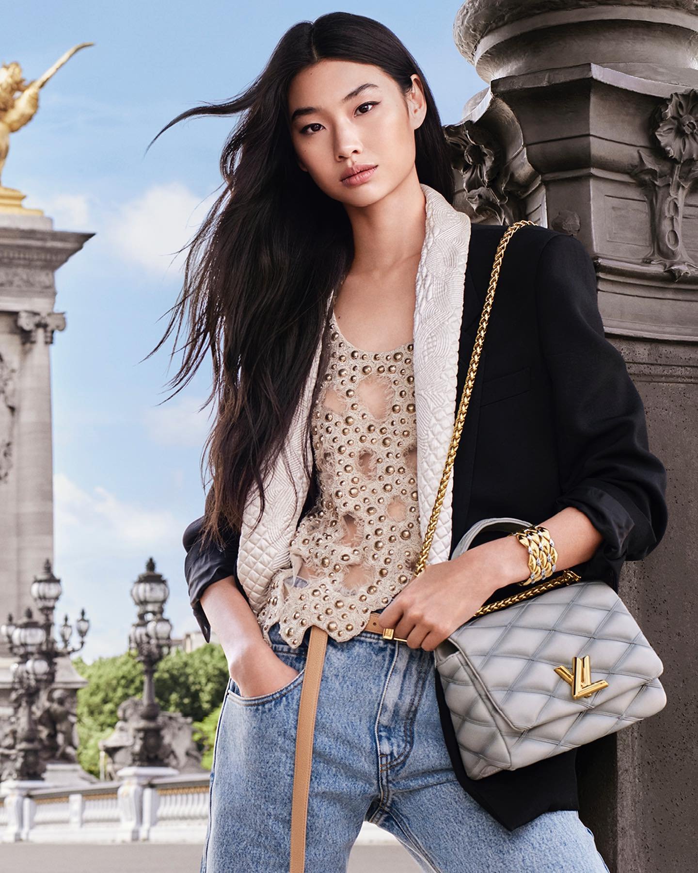 Louis-Vuitton-FW-2023-Campaign-by-Ethan-James-Green-13.jpg