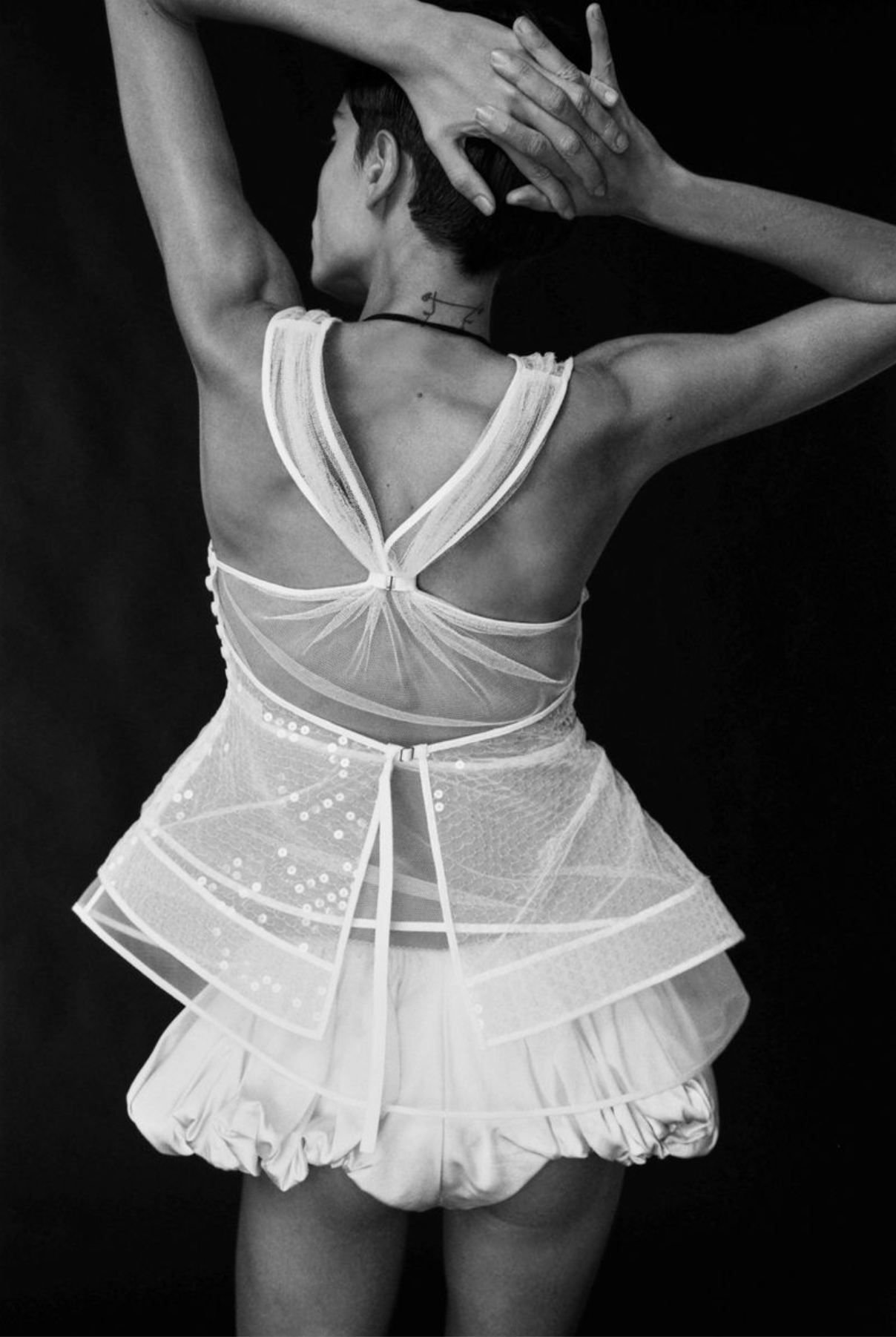 Anna-Herrera-by-Coni-Tarallo-Vogue-Portugal-September-2023-5.png