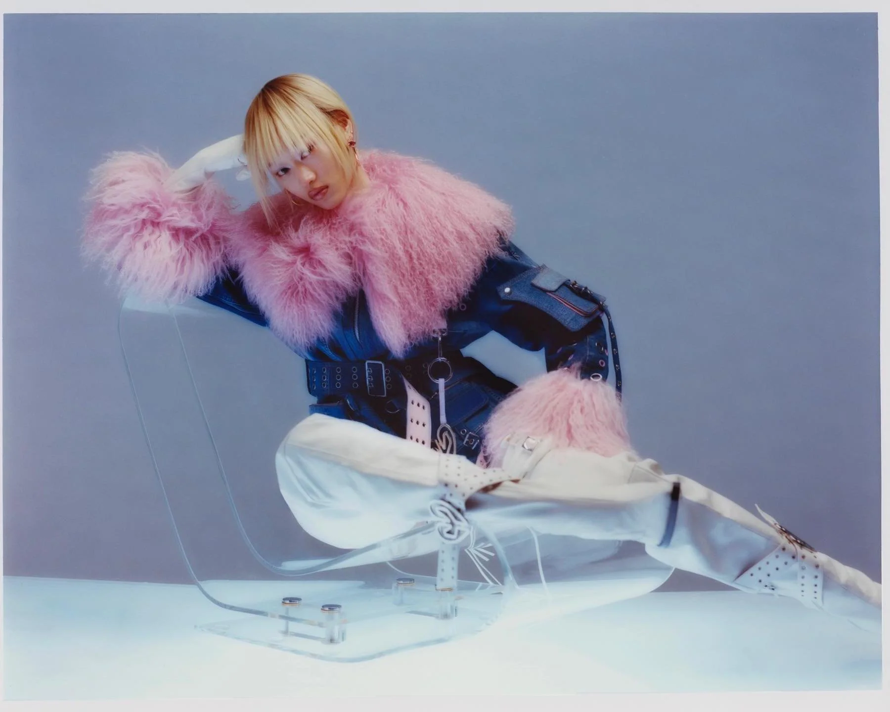 Chloe-Oh-by-Javier-Castan-for-Vogue-Spain-October-2023-2.jpg