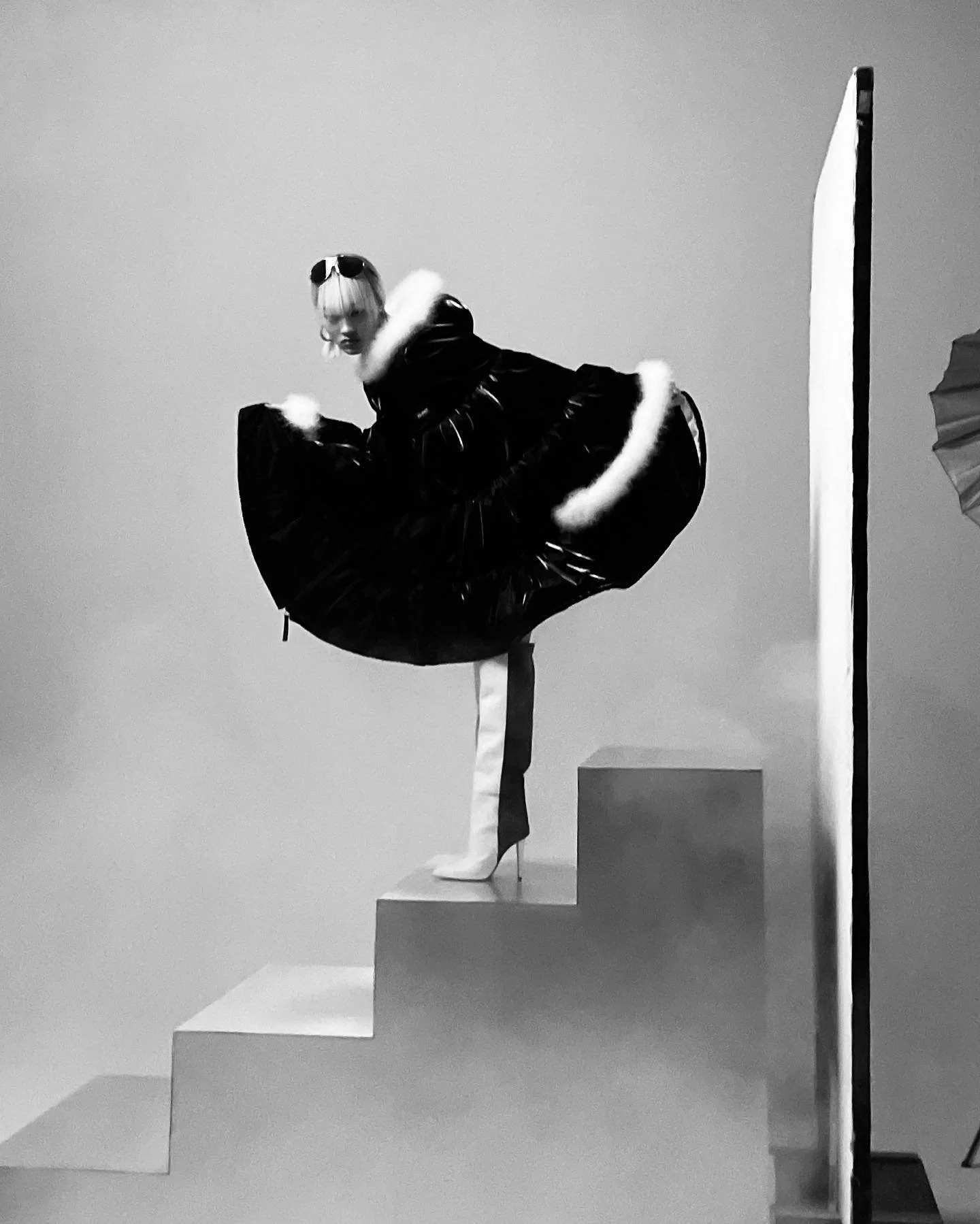 Chloe-Oh-by-Javier-Castan-for-Vogue-Spain-October-2023-3.jpg