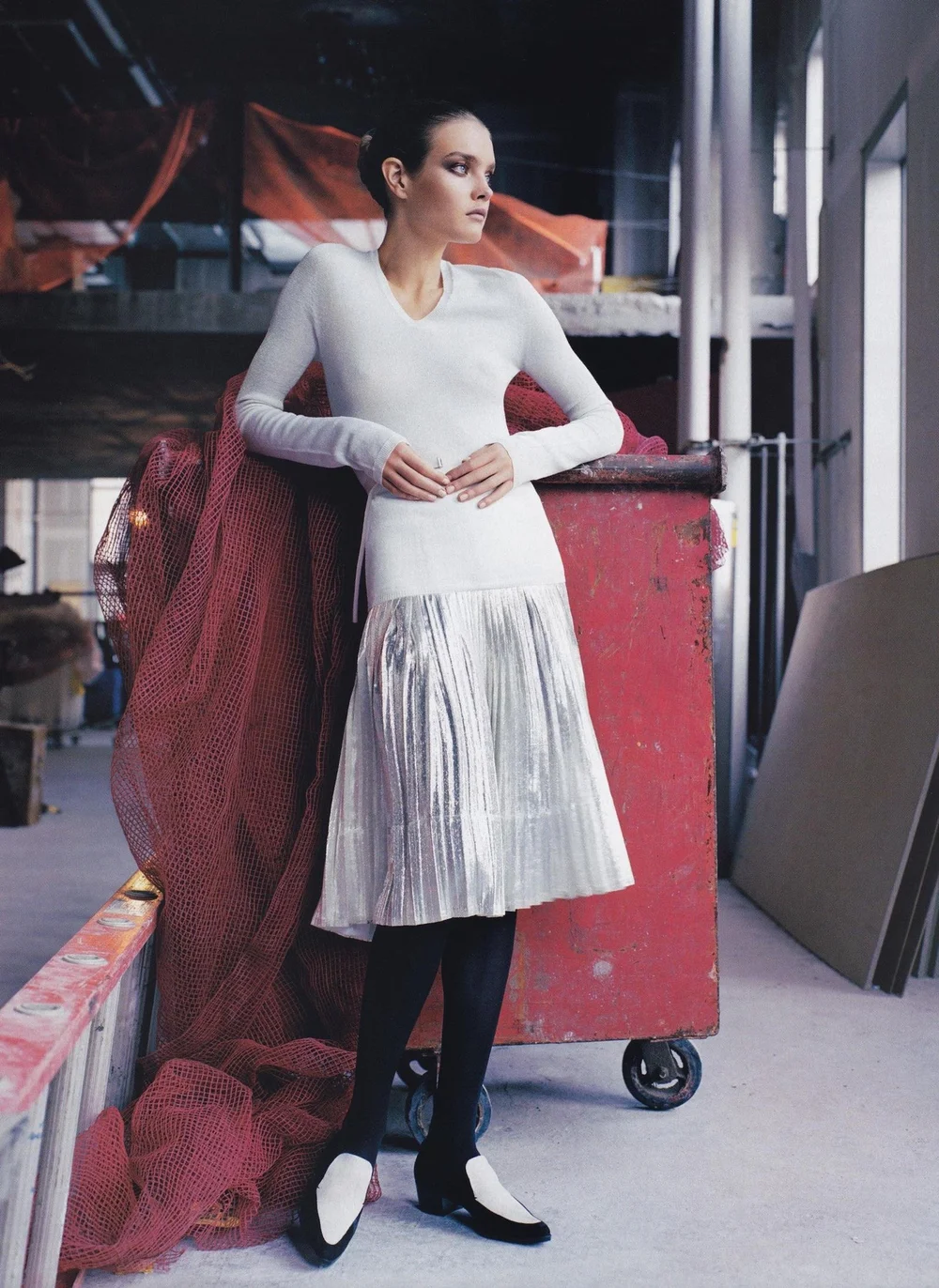 Natalia-Vodianova-by-Patrick-Demarchelier-Vogue-US-July-2004-4.jpeg
