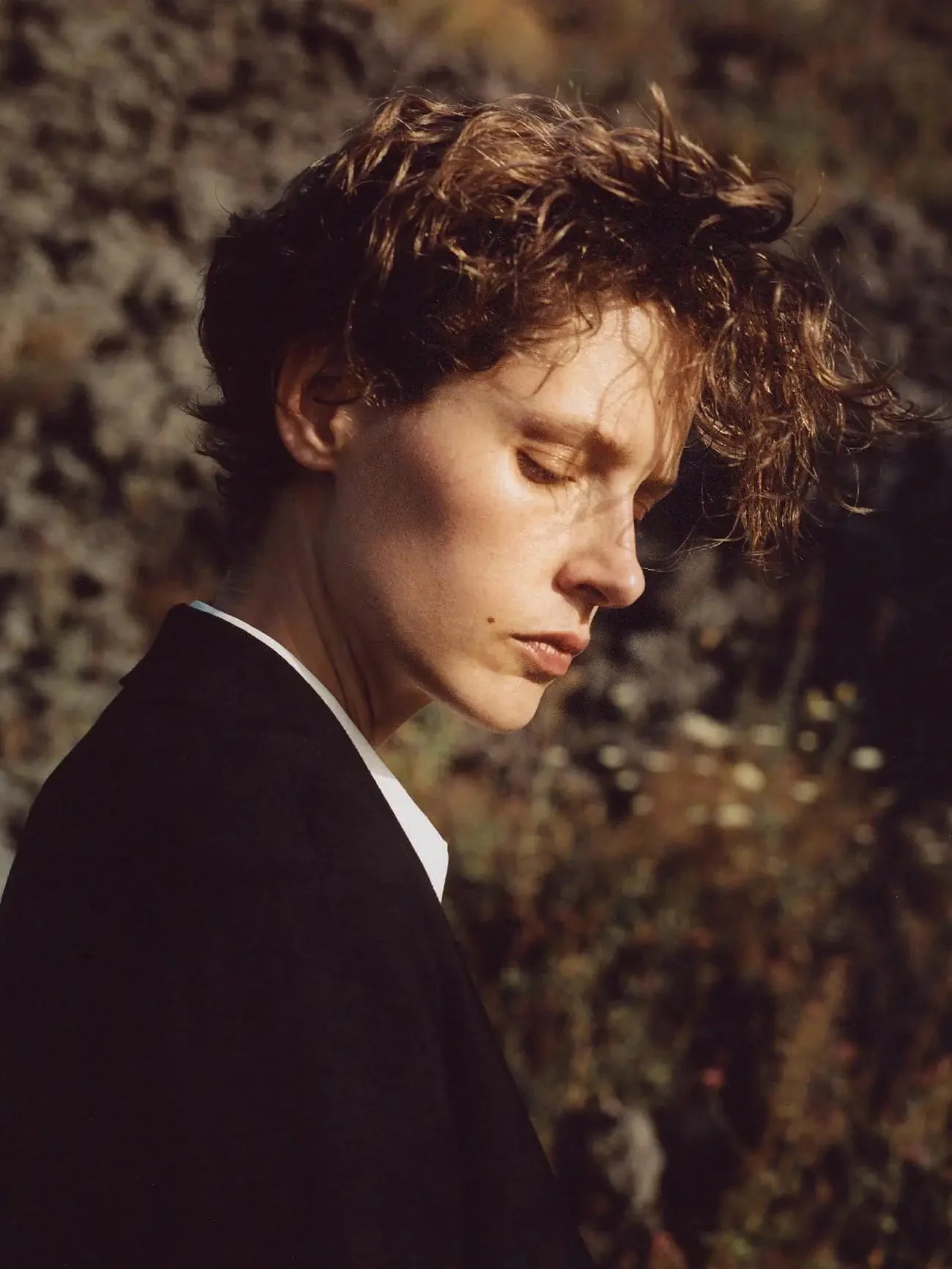 Akira-Reid-Lensed-by-Debora-Zakuto-Vogue-Turkey-October-2023-9.jpeg