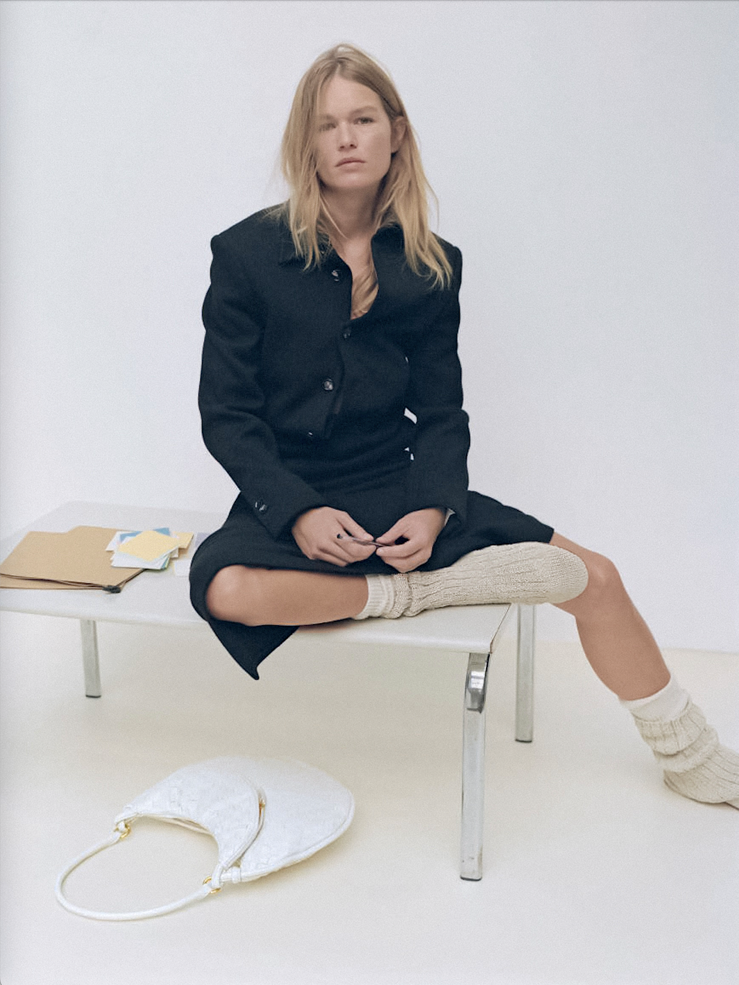 Anna-Ewers-by-Bruno-Staub-Vogue-Italia-November-2023-13.png