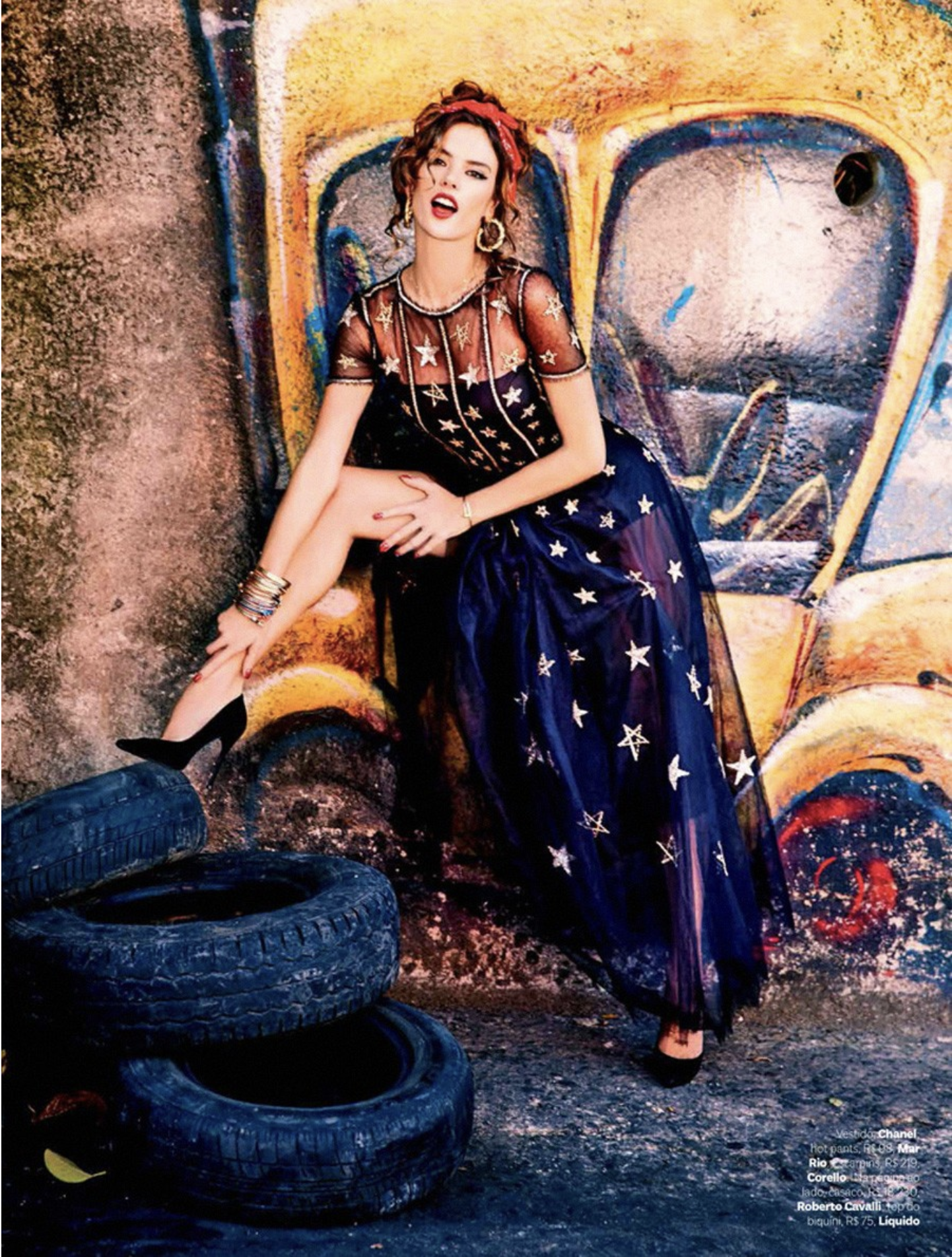 Alessandra-Ambrosio-by-Ellen-Von-Unwerth-Vogue-Brazil-September-2014-18.png