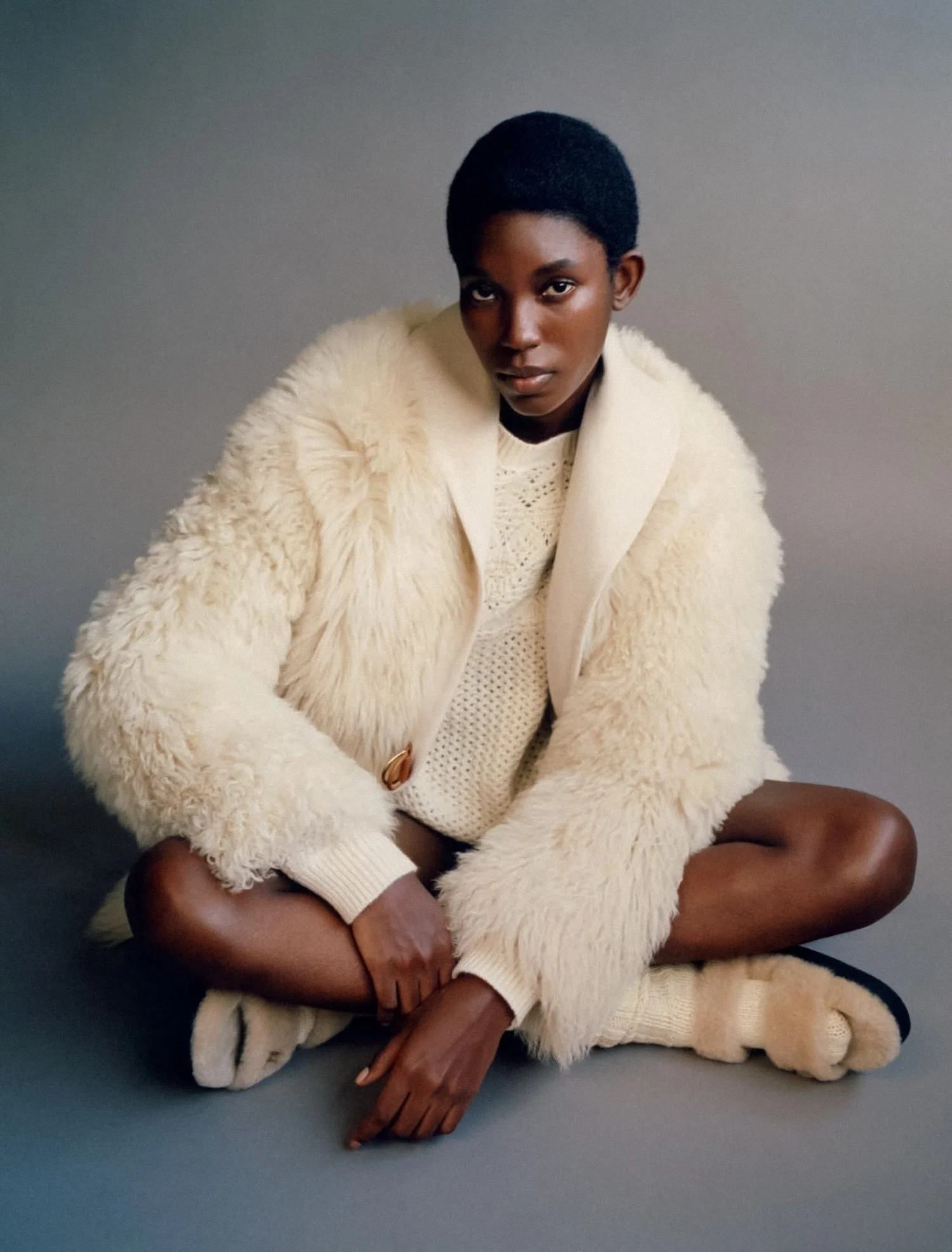 Laura-Reyes-by-Lola-Pani-Harpers-Bazaar-France-November-2023-11.jpeg
