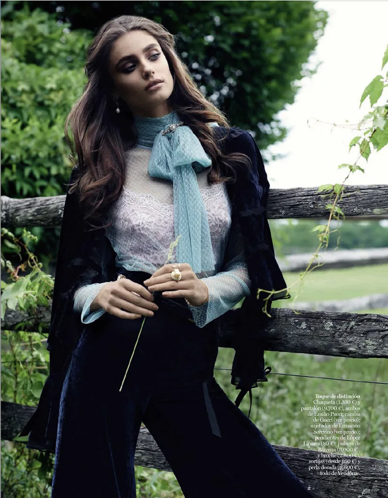 Taylor-Hill-by-Miguel-Reviergo-Vogue-Spain-8.png