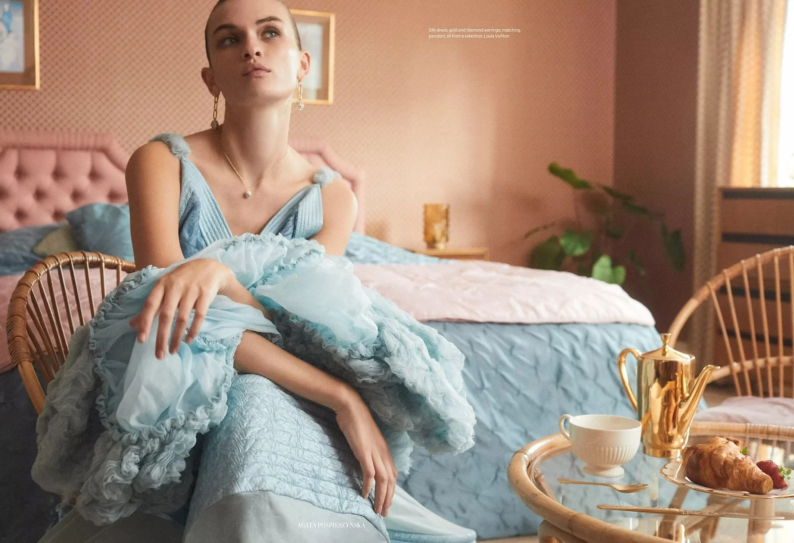 Lara-Mullen-by-Agata-Pospieszynska-in-Uk-Harpers-Bazaar-December-2023-january-2024-4.jpeg