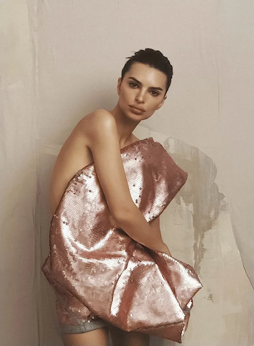 Emily-Ratajkowski-by-Lachlan-Bailey-Vogue-Australia-December-2023-5.jpeg