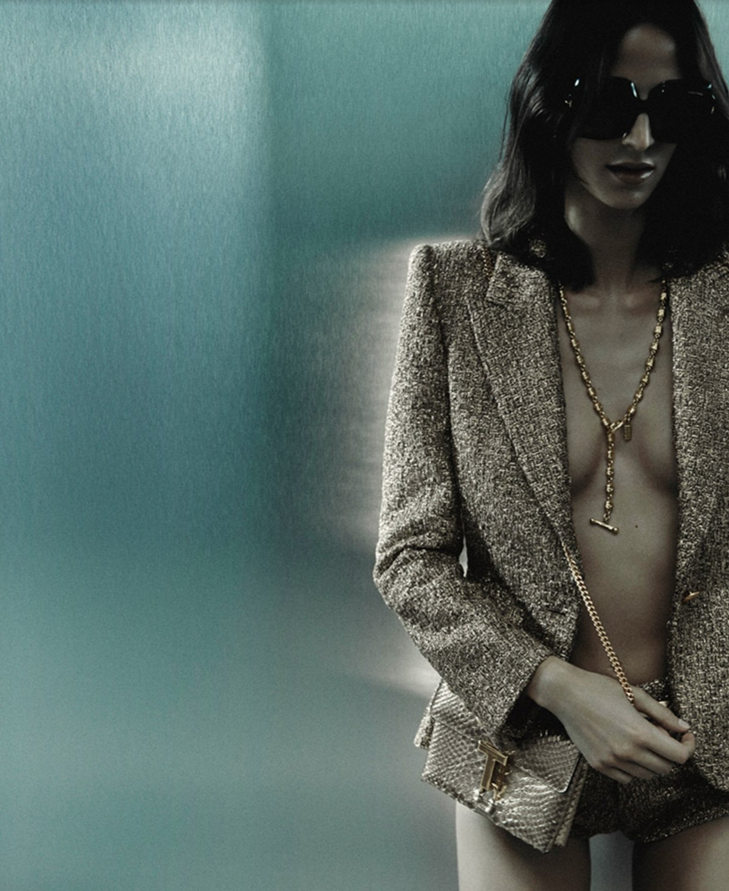Tom-Ford-SS2024-Campaign-by-Robin-Galiegue-12.jpg