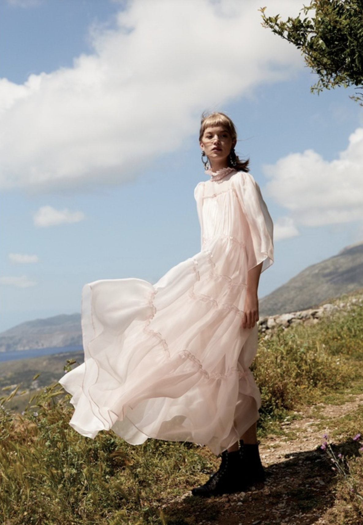 Laurijn-Bijnen-by-Richard-Phibbs-Vogue-Greece-June-2019-7.png