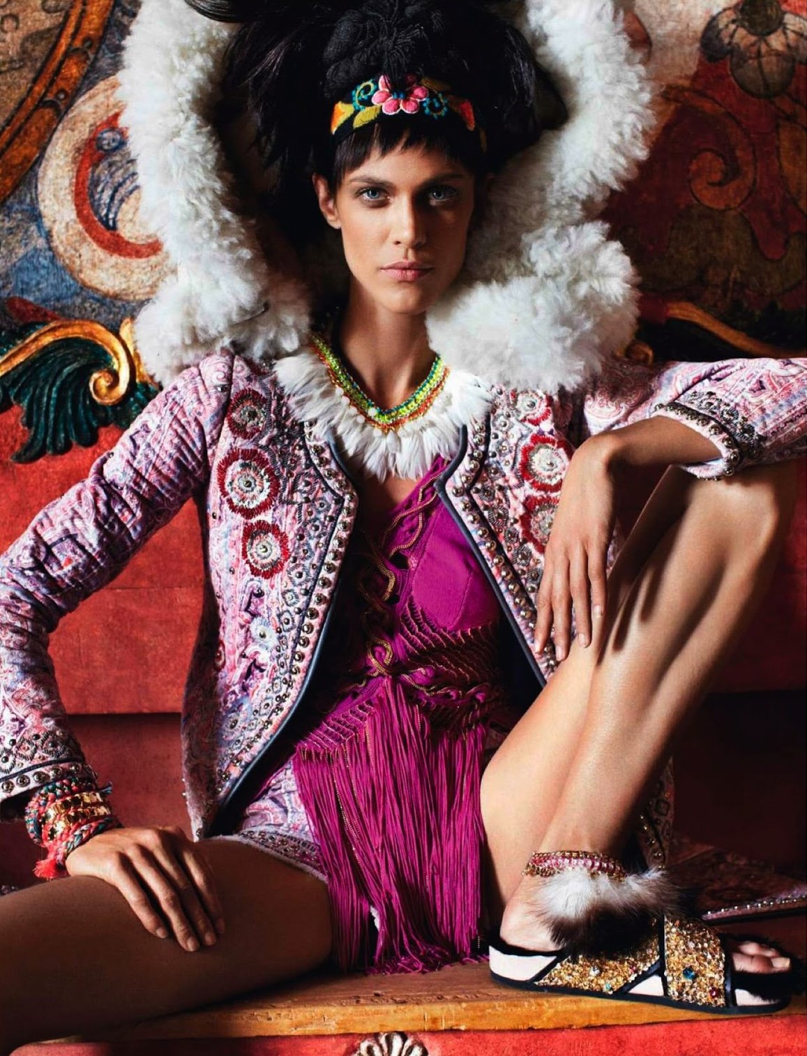 Inca-Style-by-Mario-Testino-Vogue-Paris-April-2013-10.jpeg