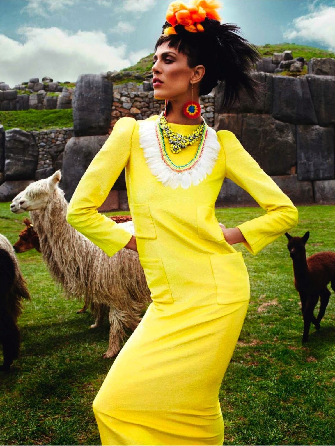 Inca-Style-by-Mario-Testino-Vogue-Paris-April-2013-24.jpeg