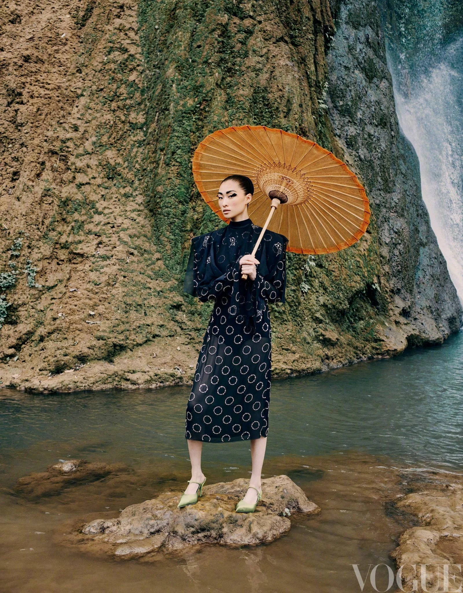 Chu-Wong-by-Huang-jiaqi-Vogue-China-January-2024-4.jpg