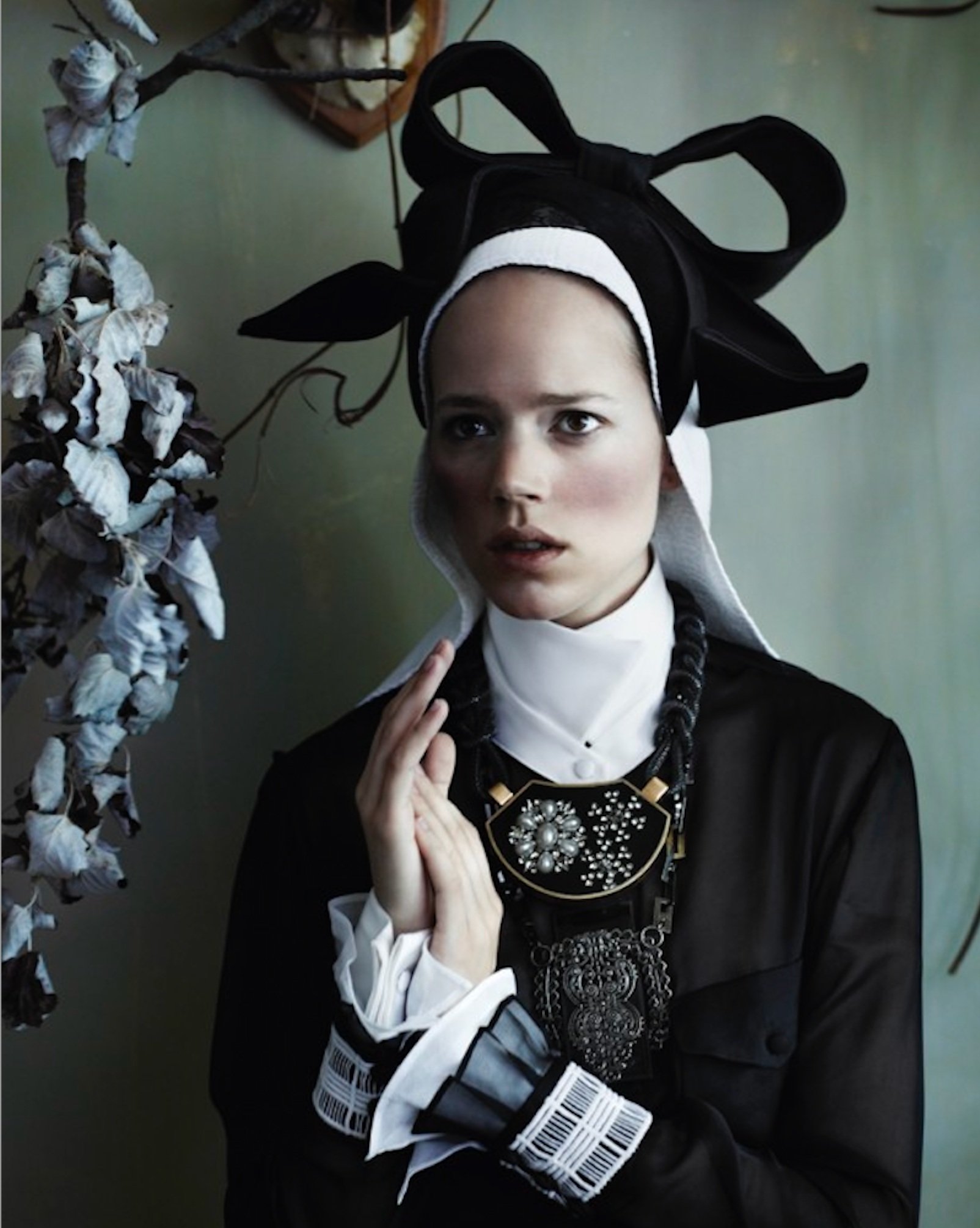 Mario-Testino-Master-Class-British-Vogue-September-2011-7.jpg