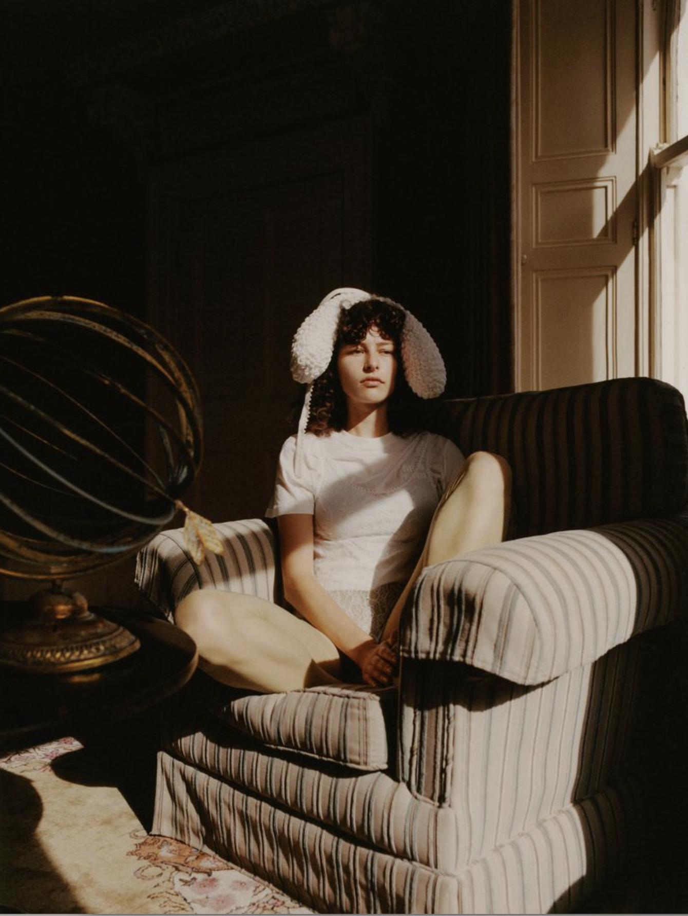 Ina Levy Flashes 'Ireland' Vintage-Vibe Style for Vogue Poland January 2024