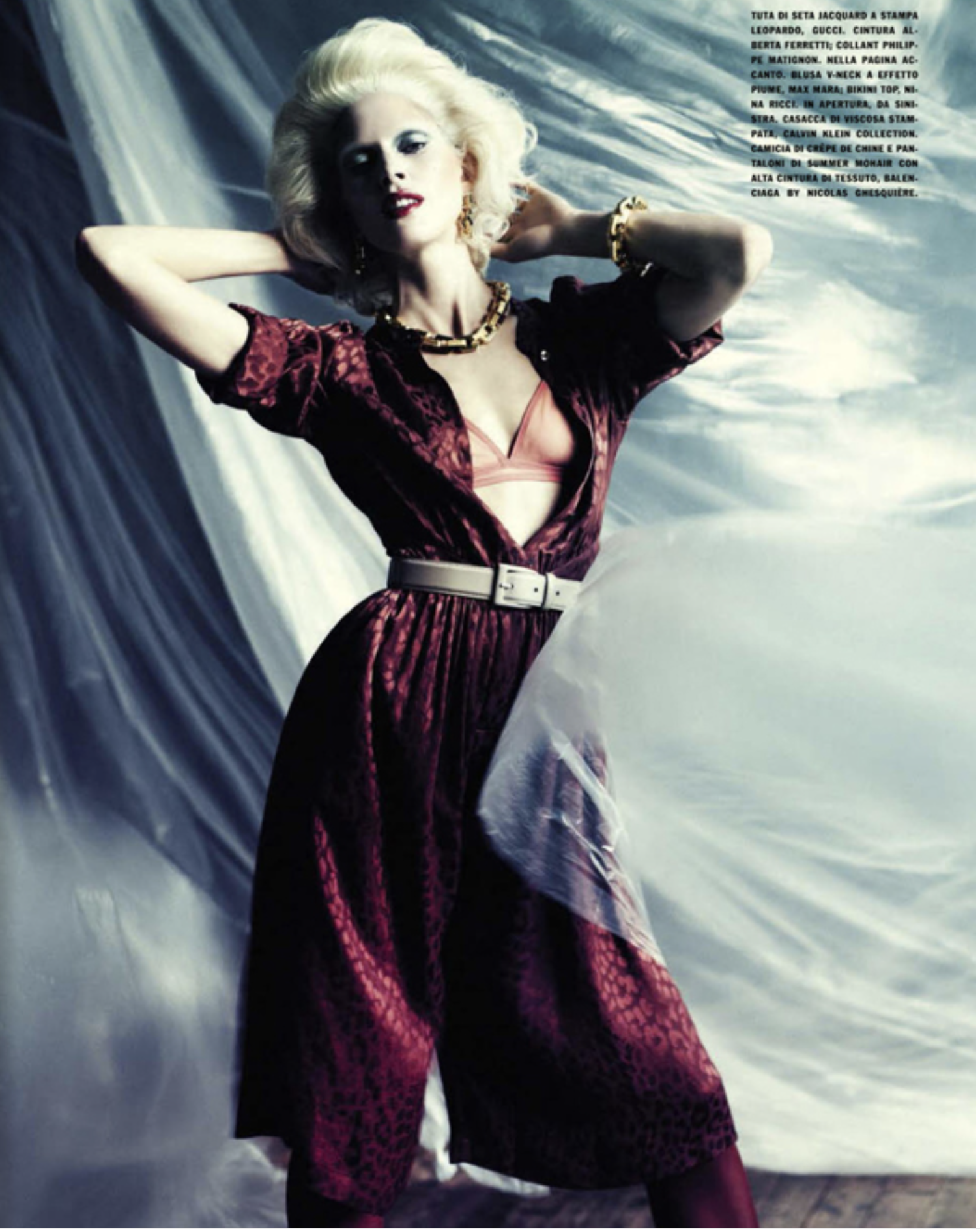 Iselin-Steiro-by-Paolo-Roversi-Vogue-Italia-December-2012-3.png