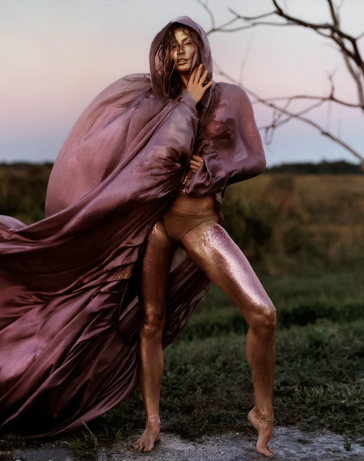 Gisele-Bündchen-by-Luis-Alberto-Rodriguez-Harpers-Bazaar-February-2024-3.jpeg