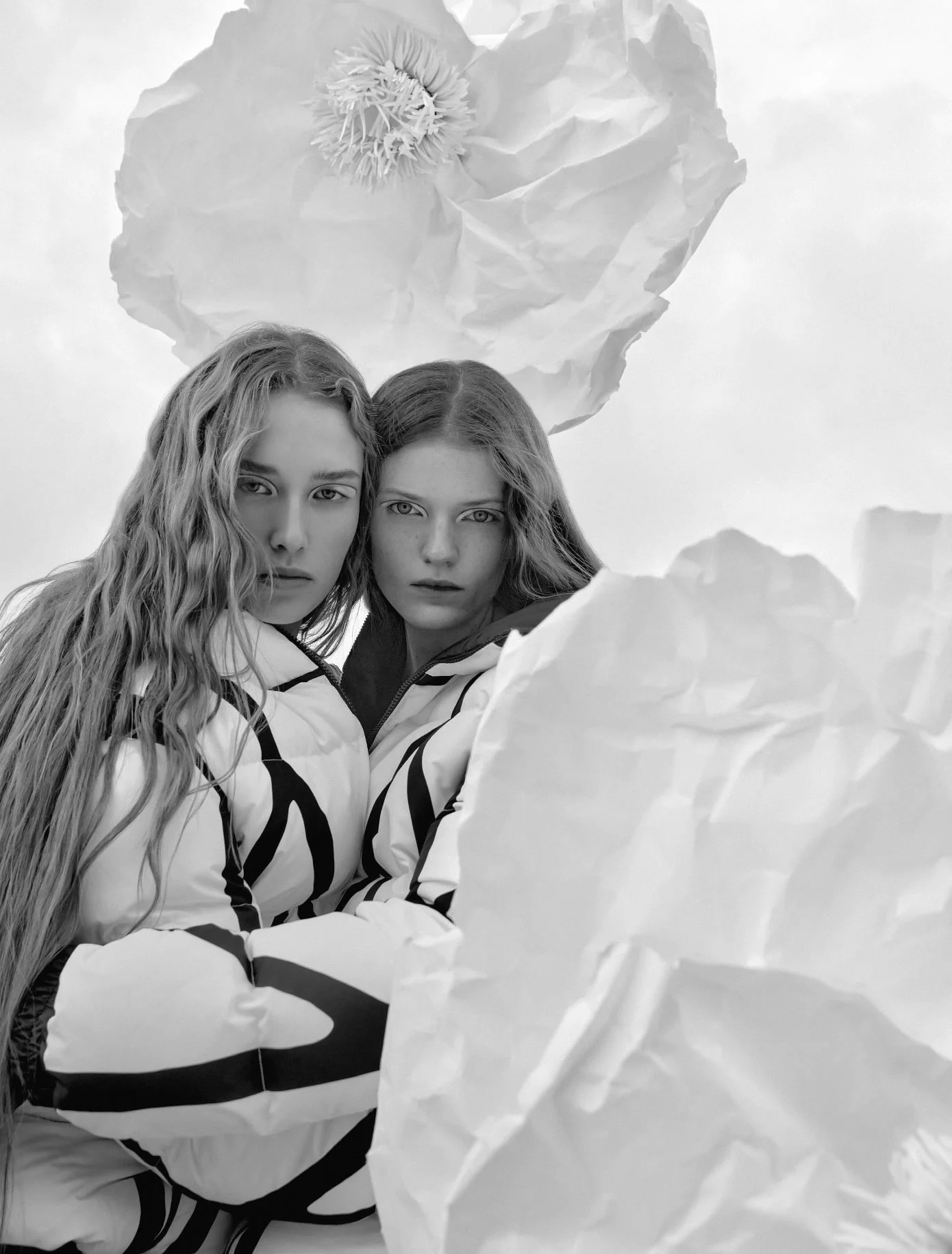 Grace Gay and Mila Bergsma as 'The Doves' by Koto Bolofo in Numéro 244 February 2024