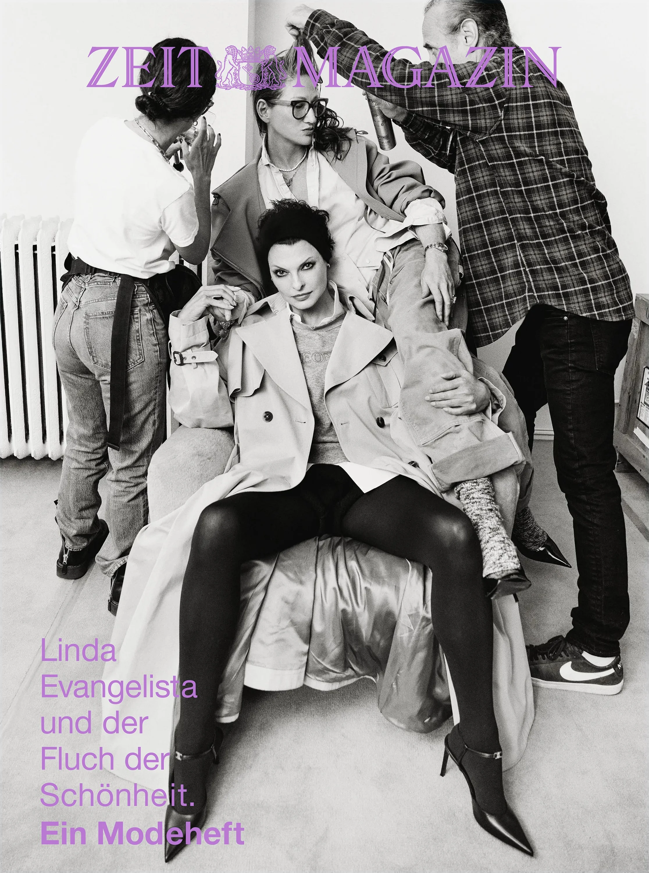 Linda Evangelista Covers Zeit Magazine 1.2.2024 No.6, Lensed by Cass Bird