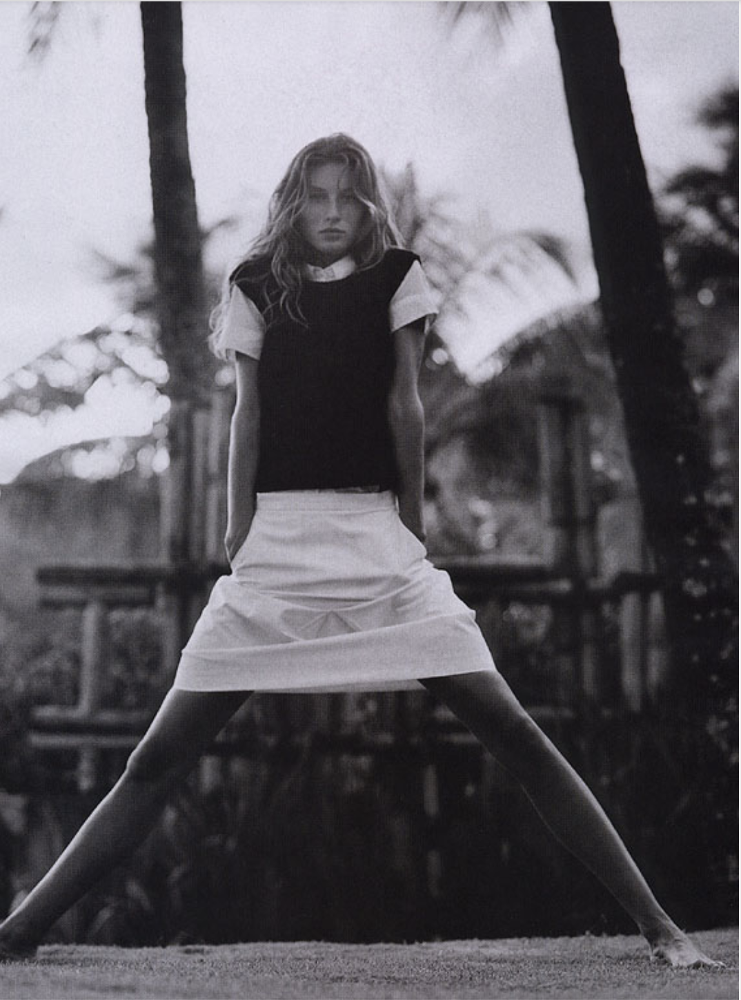 Gisele-Bunechen-by-Gilles-Bensimon-ELLE-US-May-2000-9.png